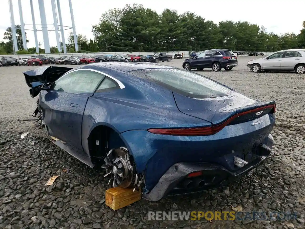 3 Photograph of a damaged car SCFSMGAW9KGN01585 ASTON MARTIN ALL MODELS 2019