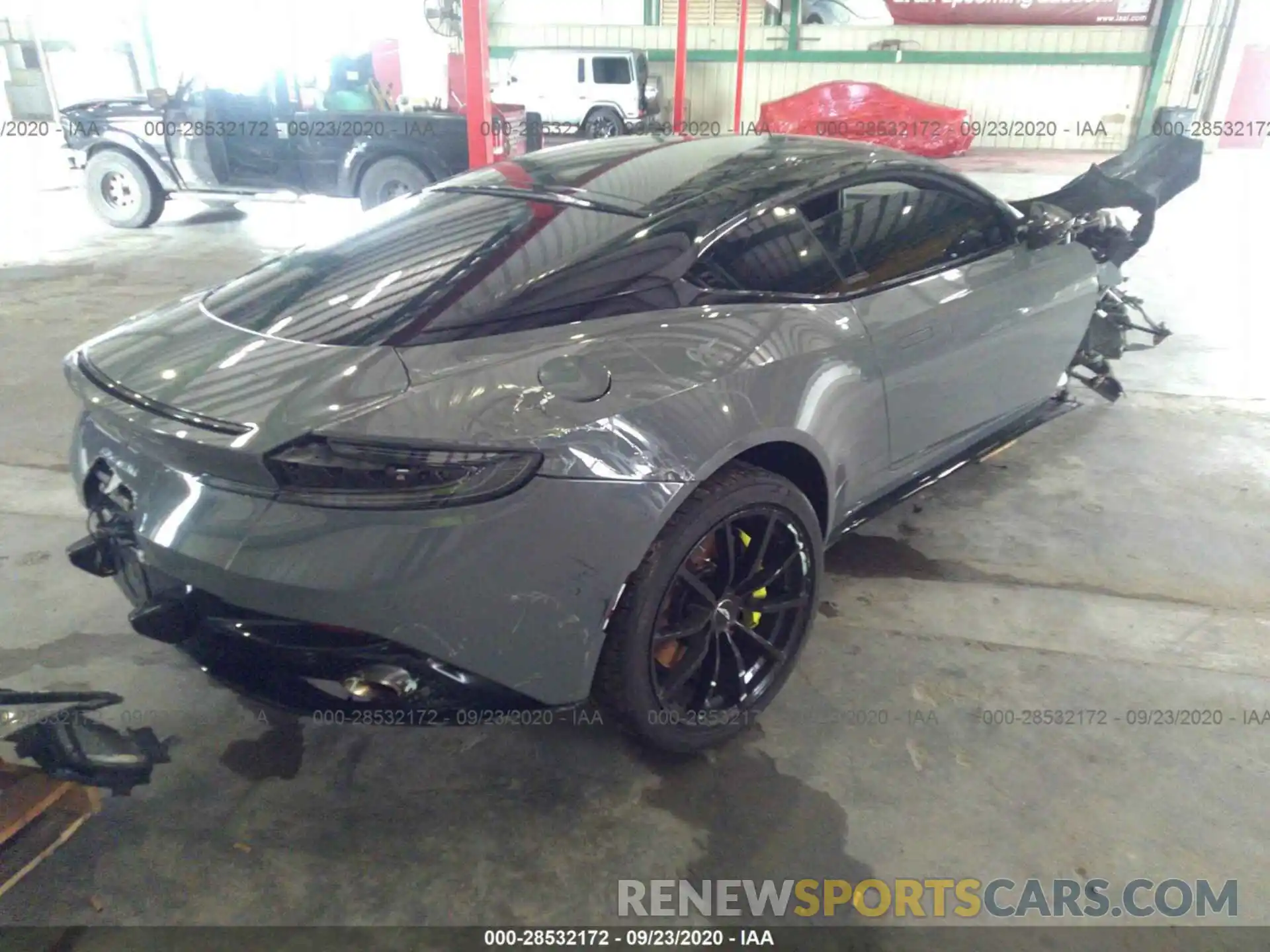 4 Фотография поврежденного автомобиля SCFRMFEV2KGL05465 ASTON MARTIN DB11 2019