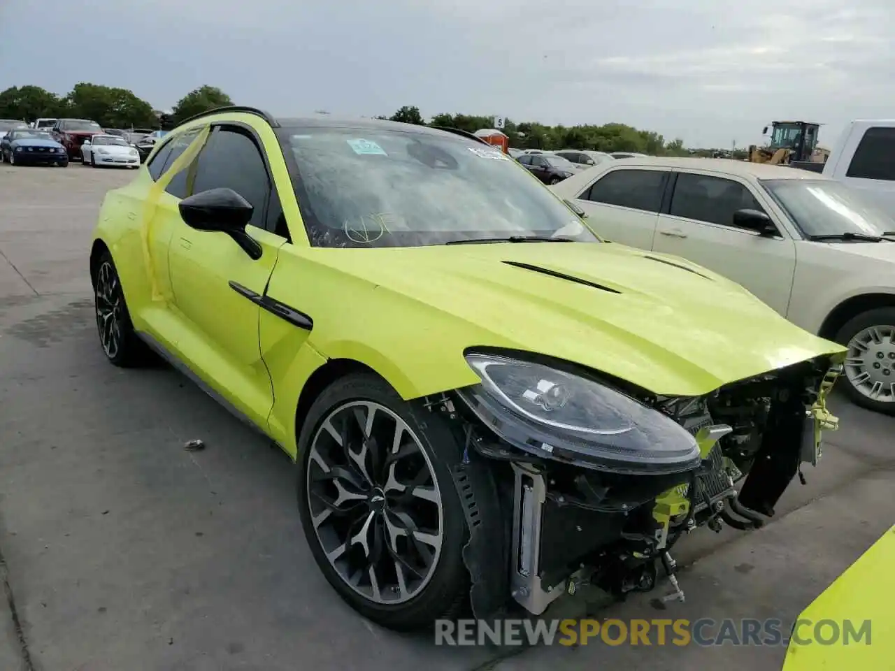 1 Photograph of a damaged car SCFVUJAW2MTV03585 ASTON MARTIN DBX 2021