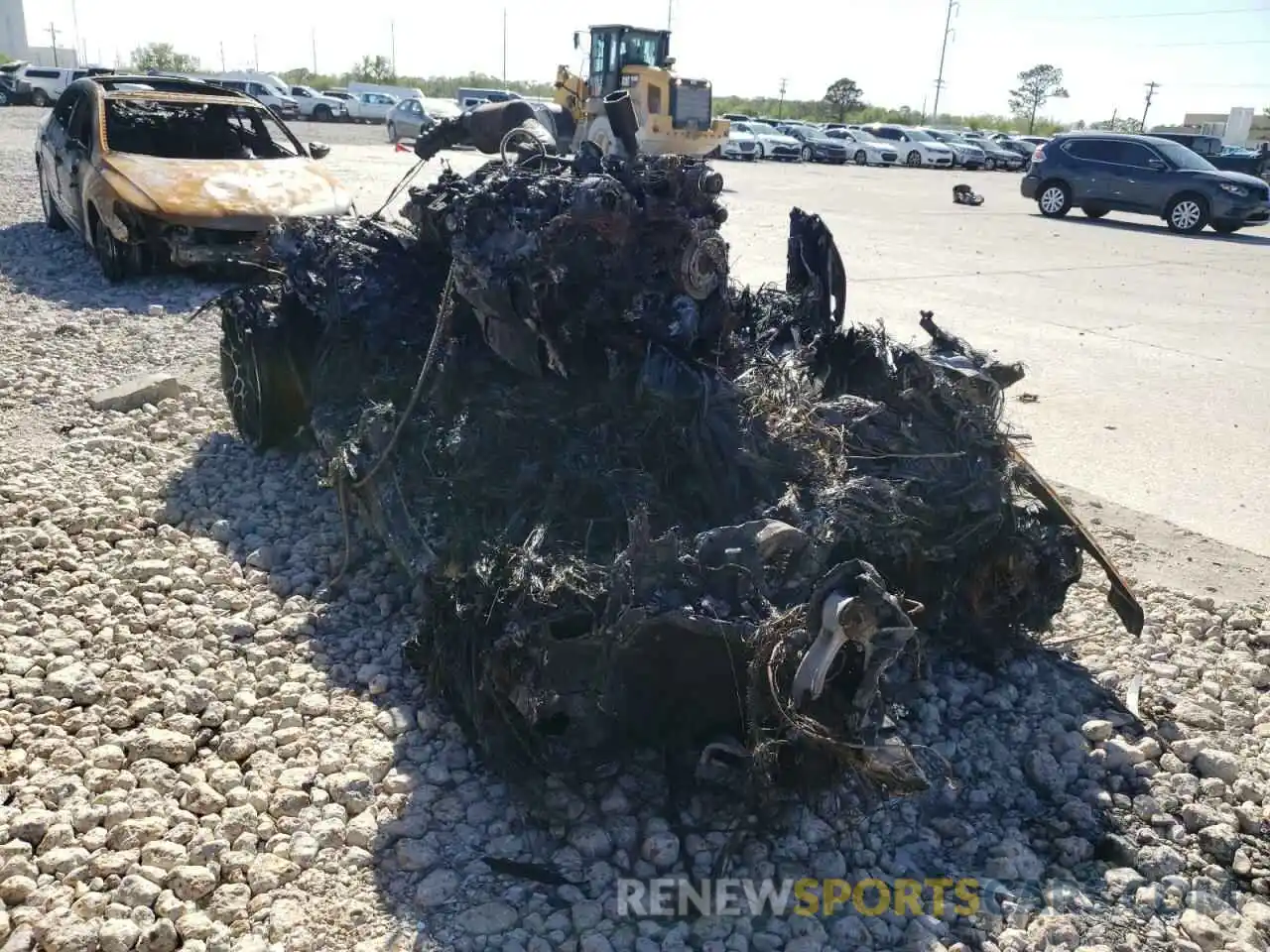 1 Photograph of a damaged car SCFVUJAW8MTV01517 ASTON MARTIN DBX 2021