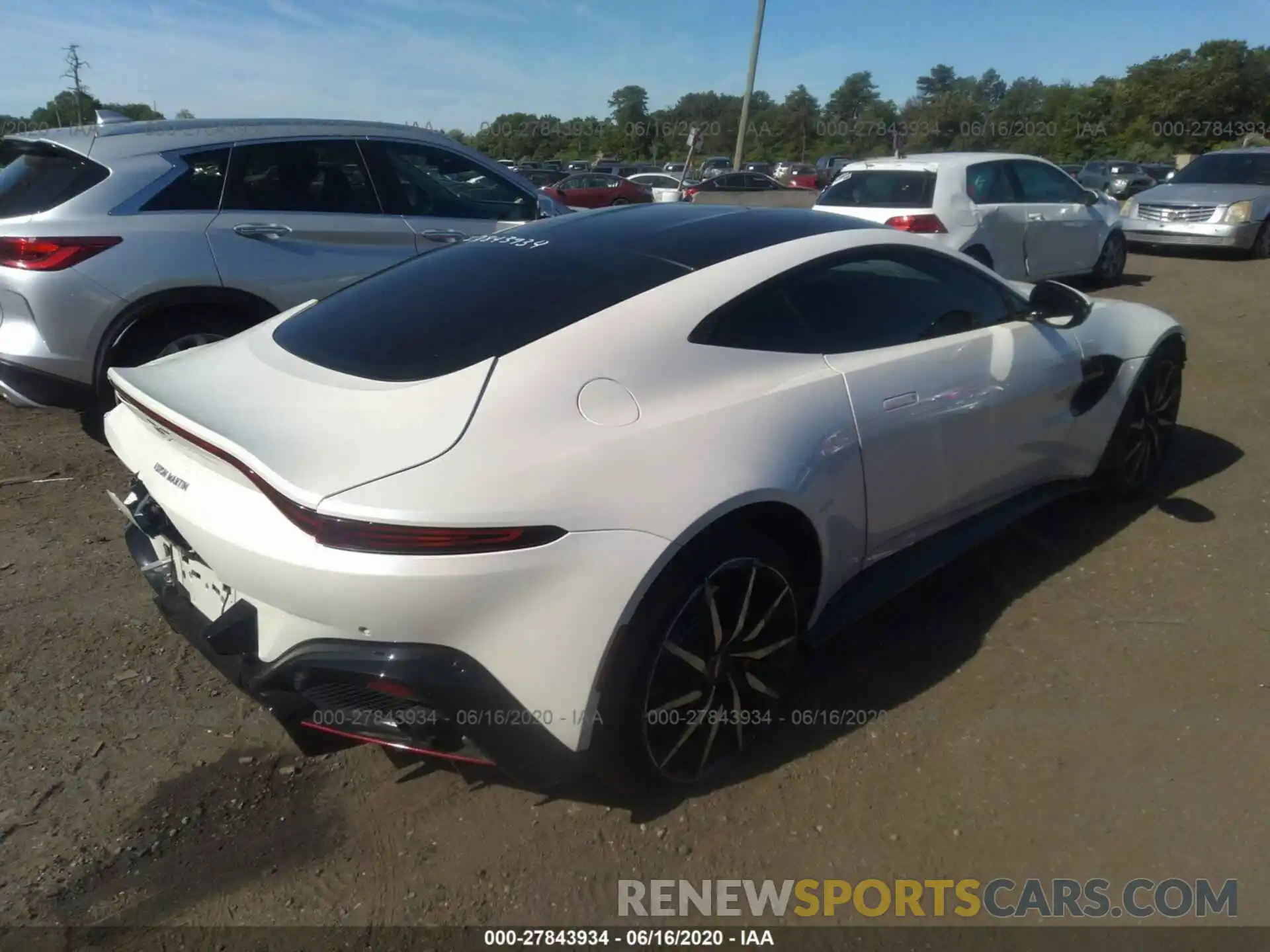 4 Photograph of a damaged car SCFSMGAW5KGN00952 ASTON MARTIN VANTAGE 2019