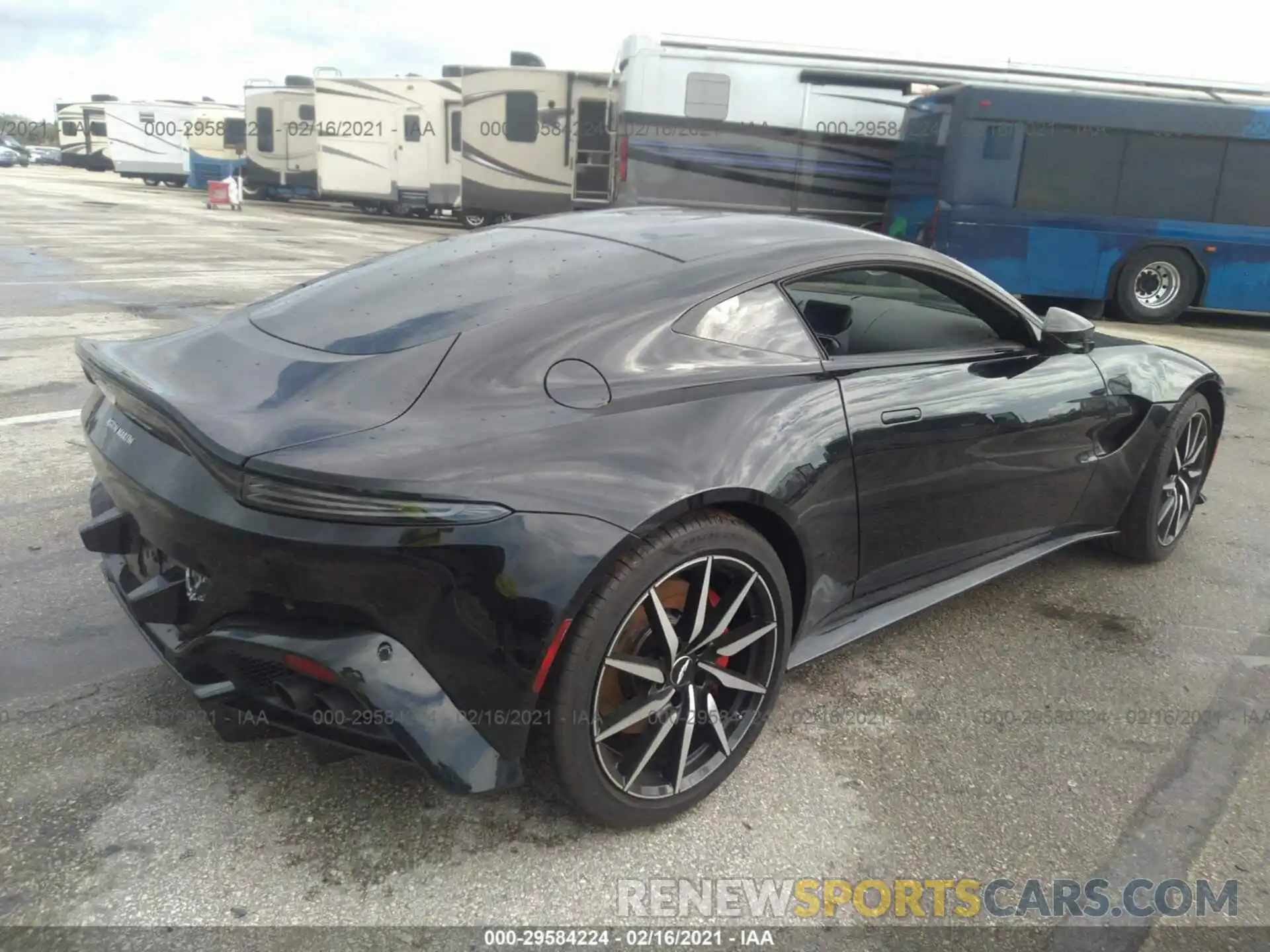 4 Photograph of a damaged car SCFSMGAW6LGN03411 ASTON MARTIN VANTAGE 2020