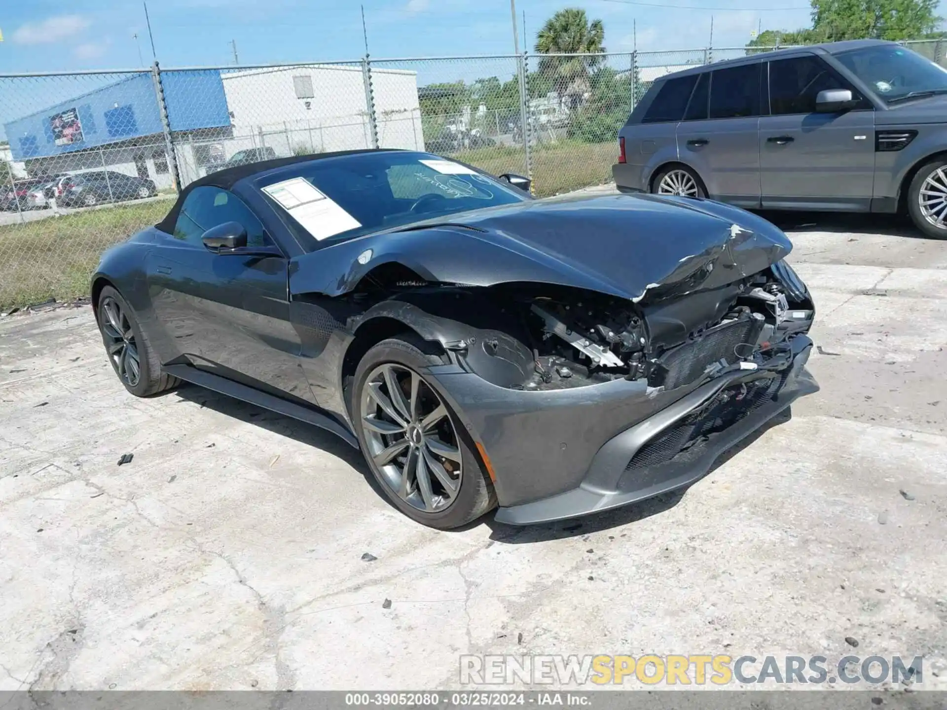 1 Photograph of a damaged car SCFSMGBW1MGP05265 ASTON MARTIN VANTAGE 2021