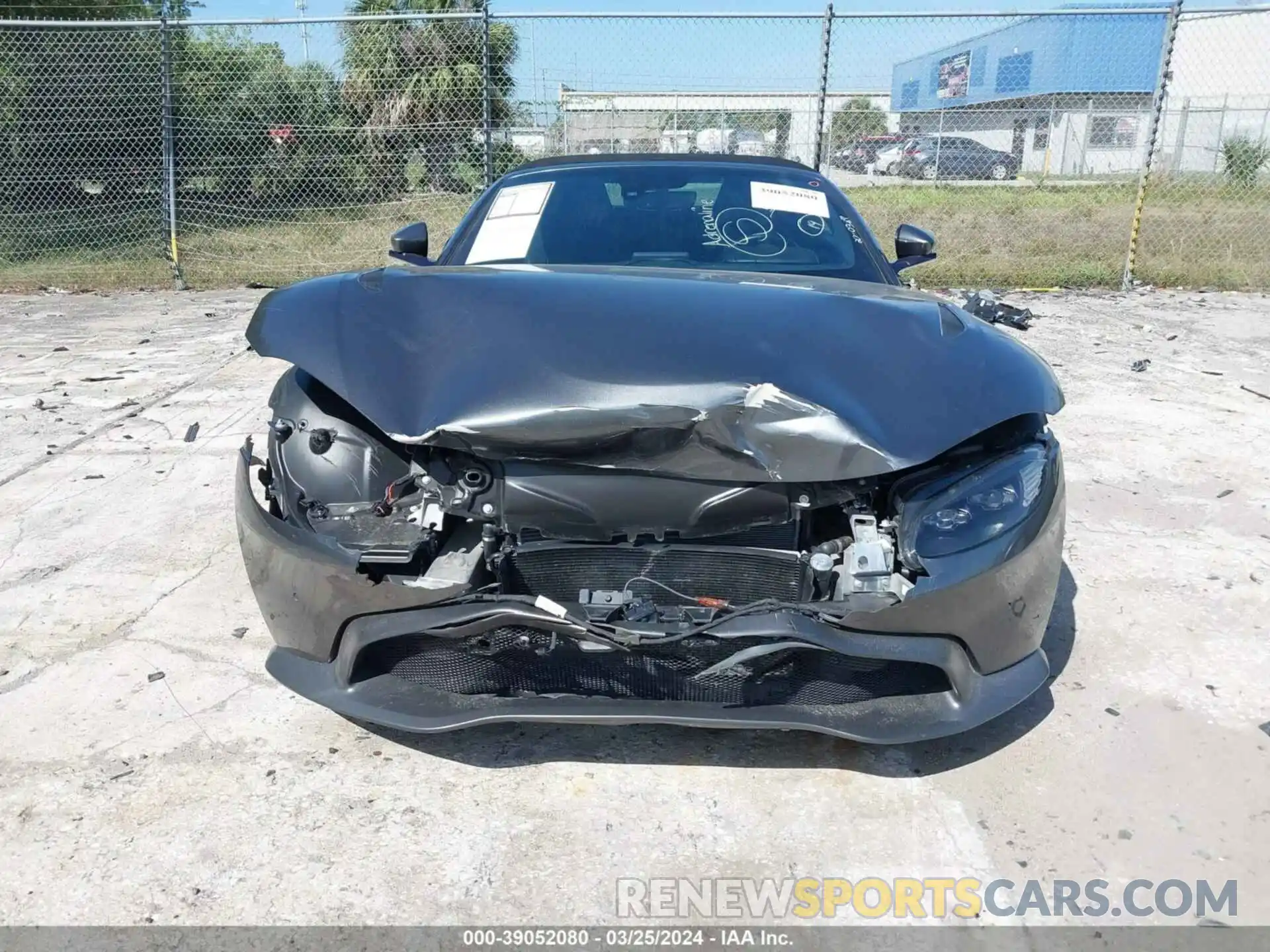 13 Photograph of a damaged car SCFSMGBW1MGP05265 ASTON MARTIN VANTAGE 2021