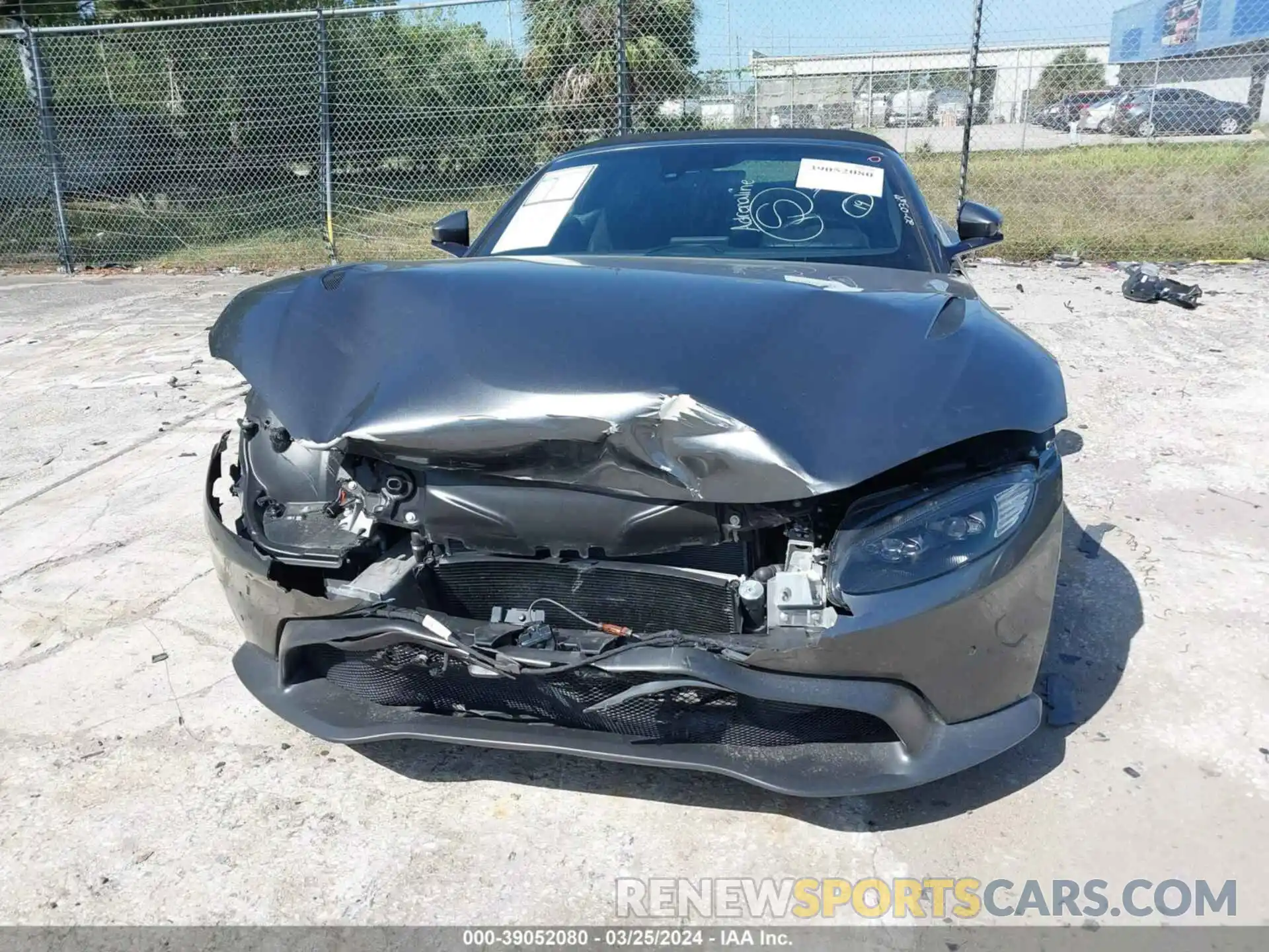 6 Photograph of a damaged car SCFSMGBW1MGP05265 ASTON MARTIN VANTAGE 2021