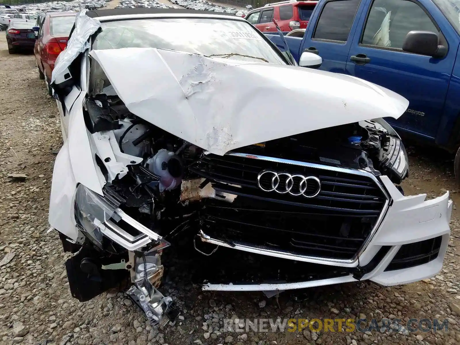 9 Photograph of a damaged car WAU5ULFF5K1032363 AUDI A3 2019