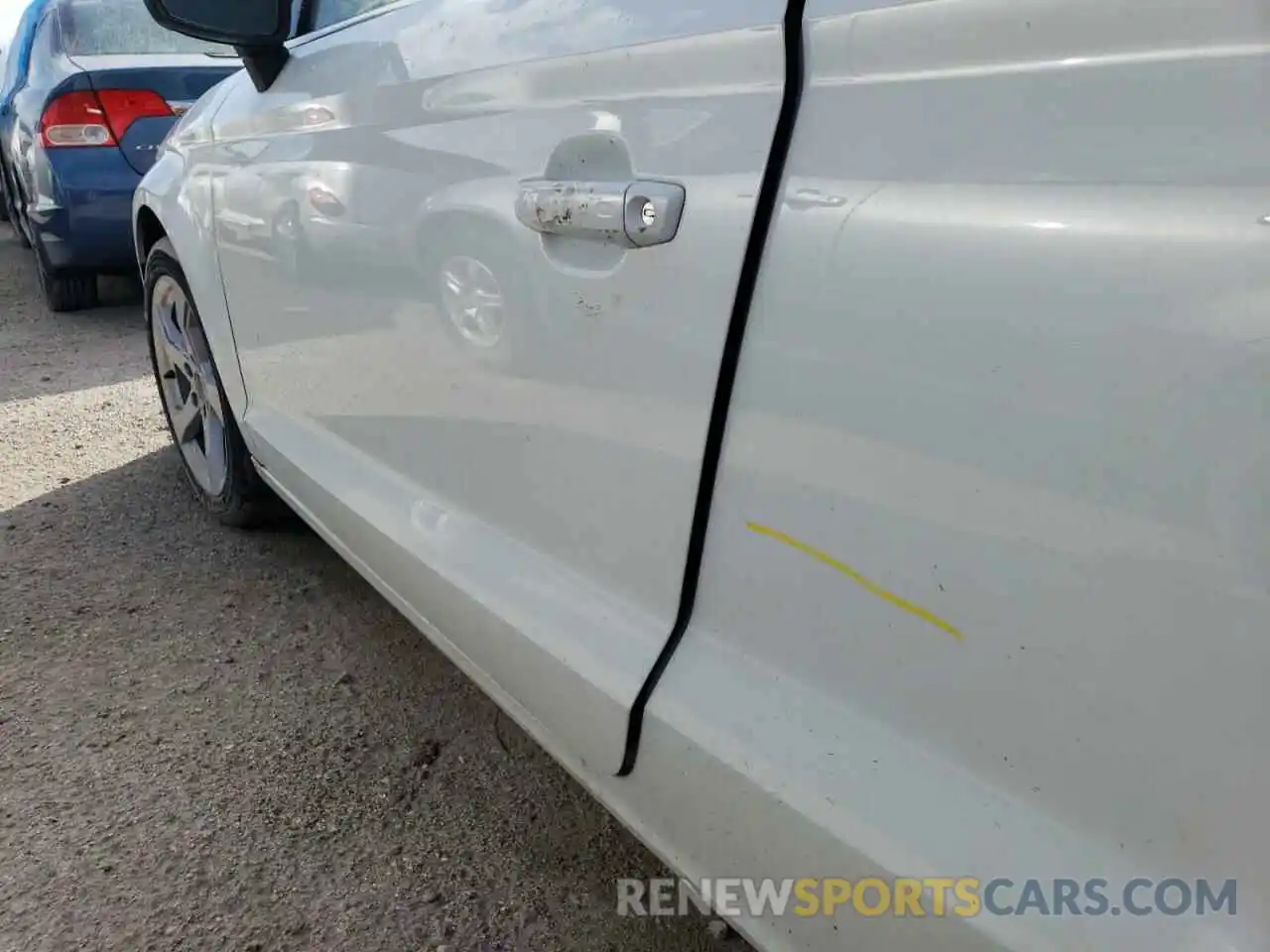 9 Photograph of a damaged car WAU6ULFF8K1032572 AUDI A3 2019