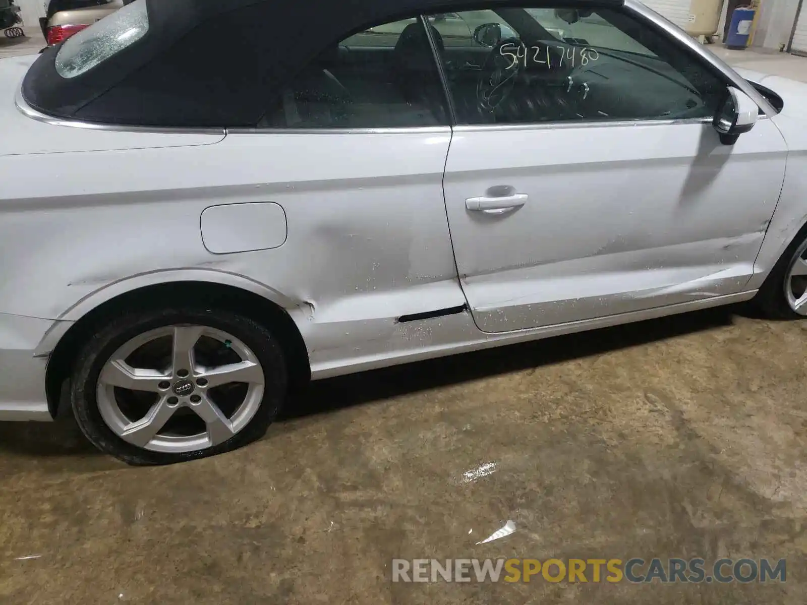 9 Photograph of a damaged car WAU7ELFF1K1016554 AUDI A3 2019