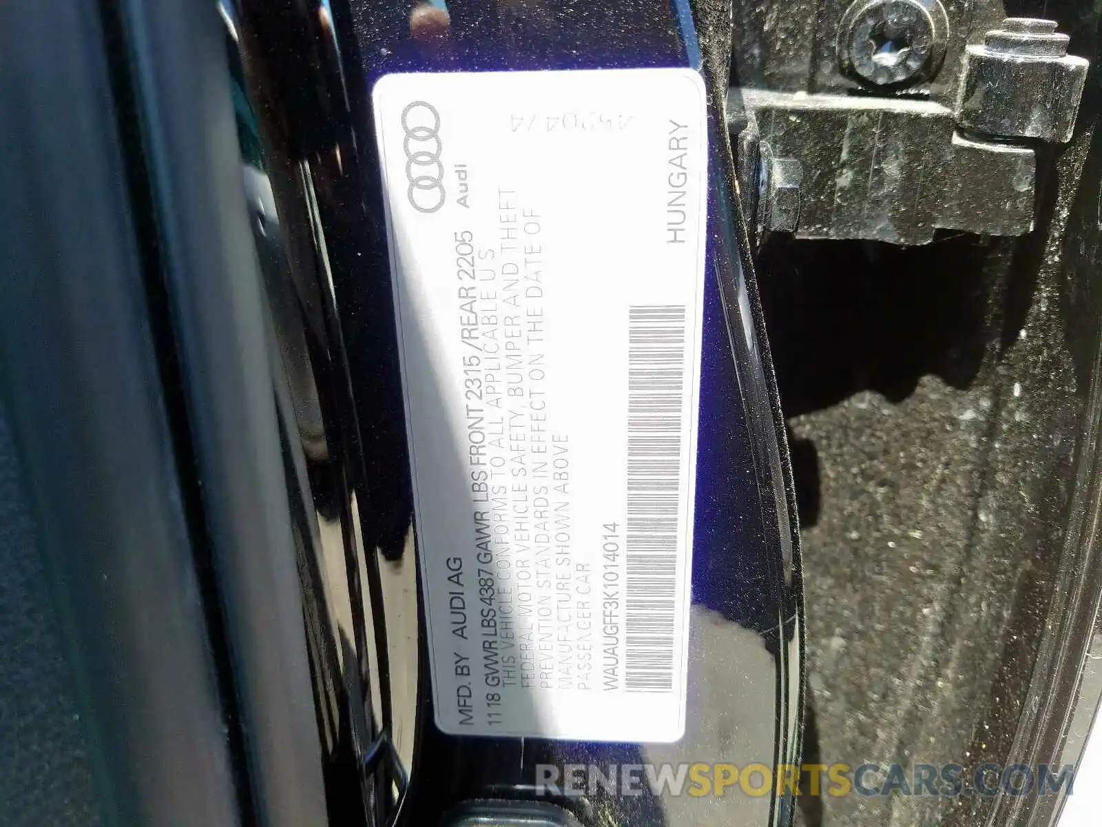 10 Photograph of a damaged car WAUAUGFF3K1014014 AUDI A3 2019