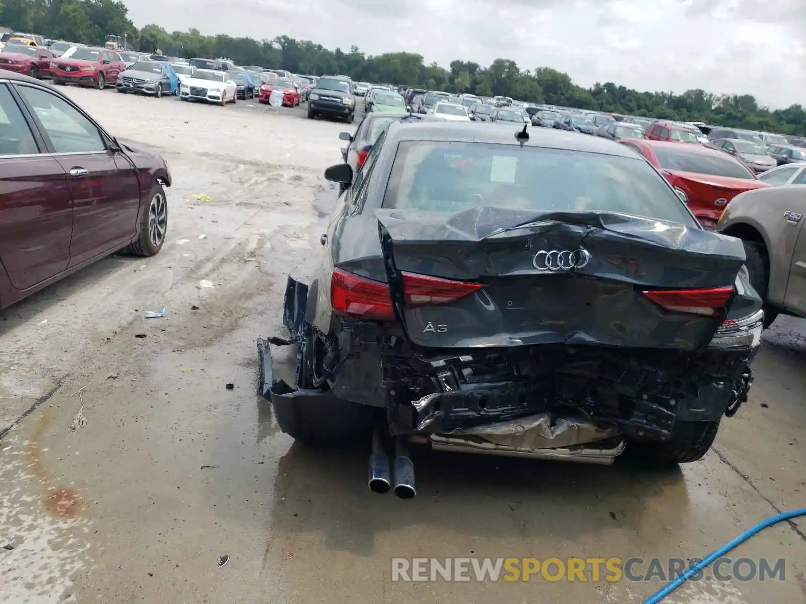 9 Photograph of a damaged car WAUAUHFF7KA076764 AUDI A3 2019