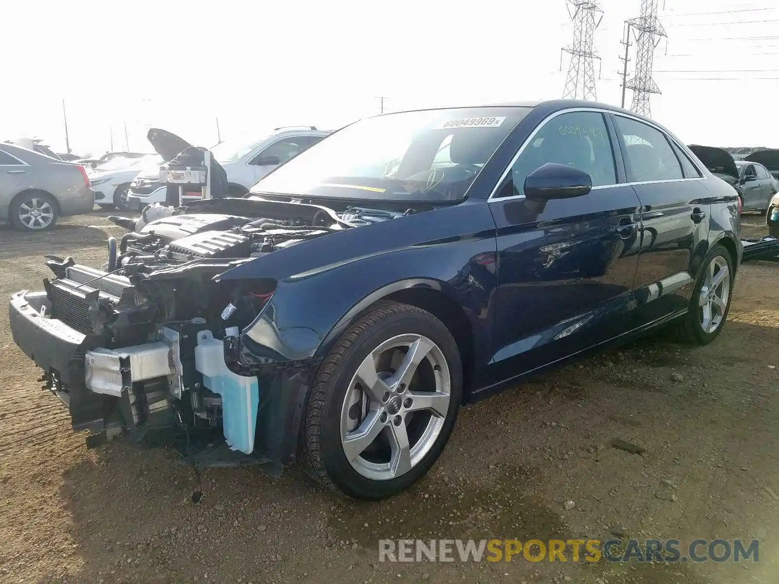 2 Фотография поврежденного автомобиля WAUBEGFF1KA099601 AUDI A3 2019