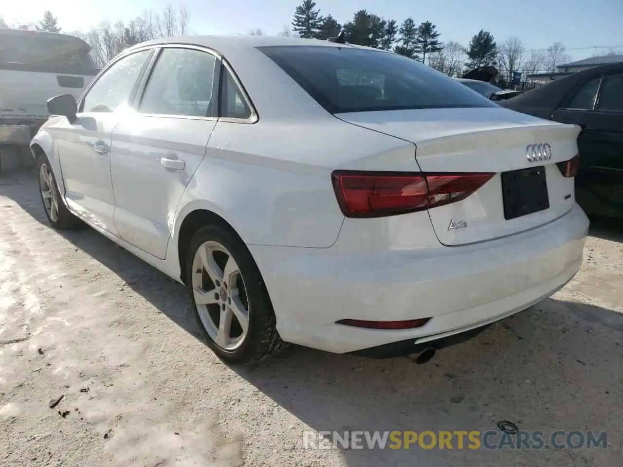 3 Photograph of a damaged car WAUBEGFF4K1018820 AUDI A3 2019