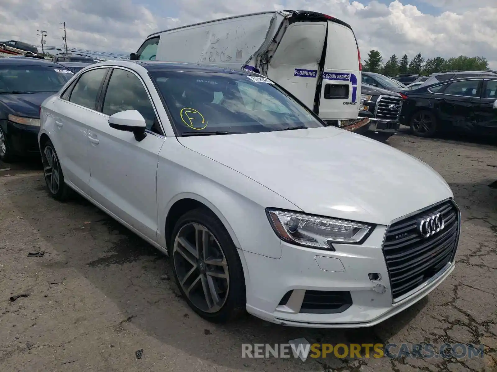 1 Фотография поврежденного автомобиля WAUBEGFF6K1020407 AUDI A3 2019