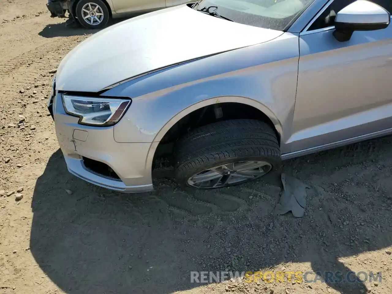 9 Photograph of a damaged car WAUBEGFFXKA118694 AUDI A3 2019