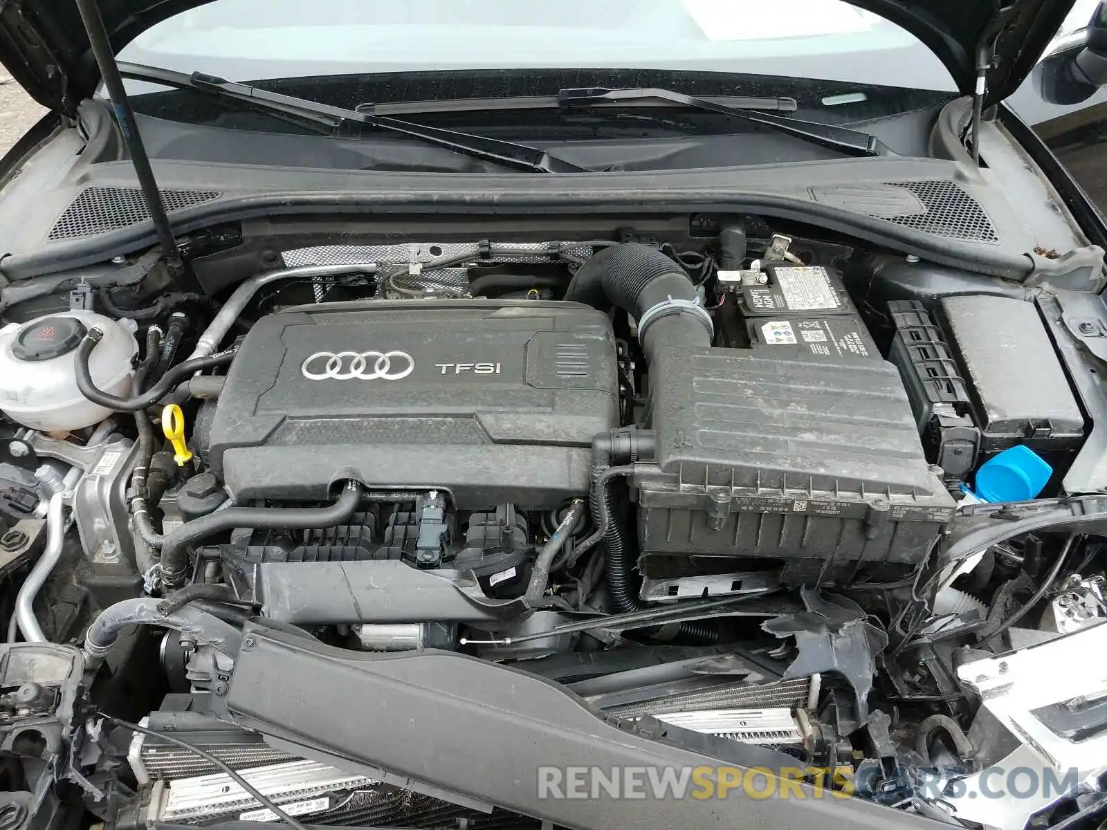 7 Фотография поврежденного автомобиля WAUJEGFF8K1018699 AUDI A3 2019