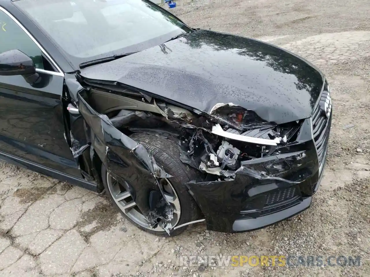 9 Photograph of a damaged car WAUJEGFF8K1024261 AUDI A3 2019