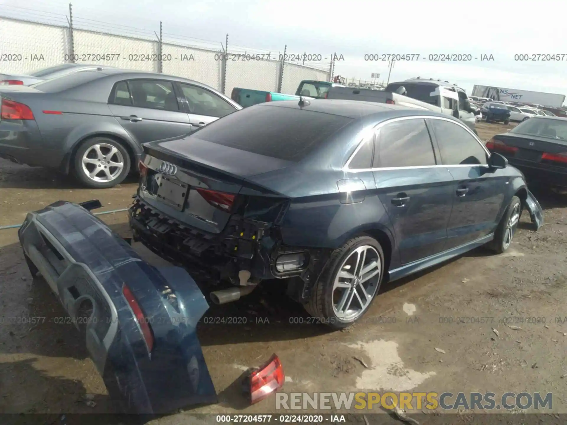 4 Фотография поврежденного автомобиля WAUJEGFF8KA096349 AUDI A3 2019