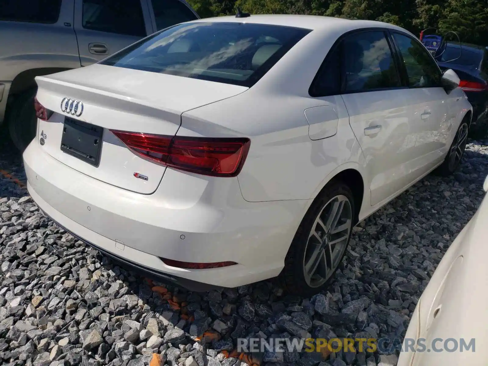 4 Photograph of a damaged car WAUAUGFF2LA103509 AUDI A3 2020