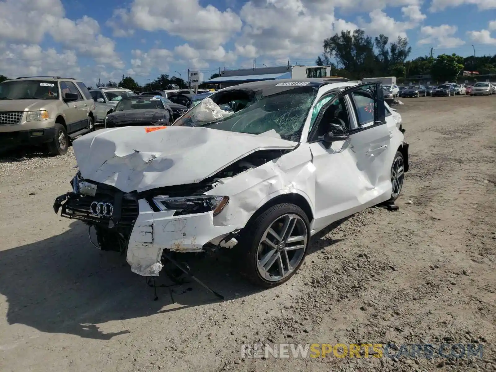 2 Photograph of a damaged car WAUAUGFF6LA049860 AUDI A3 2020