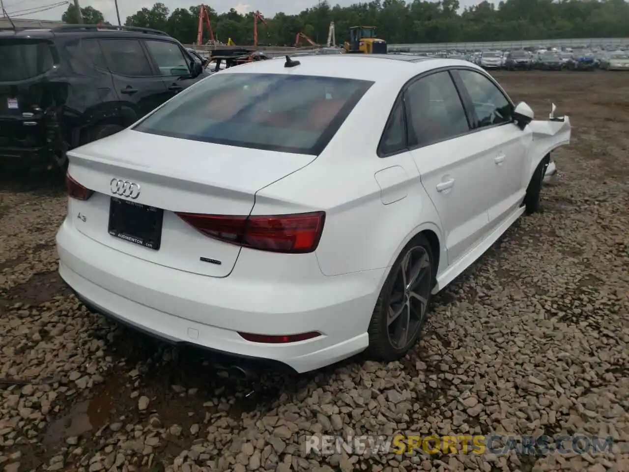 4 Фотография поврежденного автомобиля WAUBEGFF0LA096223 AUDI A3 2020