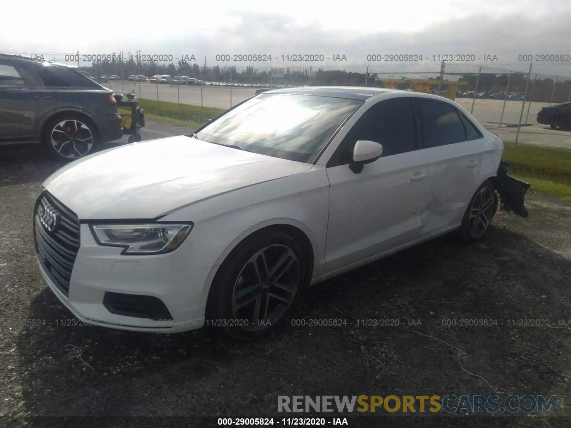 2 Фотография поврежденного автомобиля WAUAUGFF0KA110912 AUDI A3 SEDAN 2019