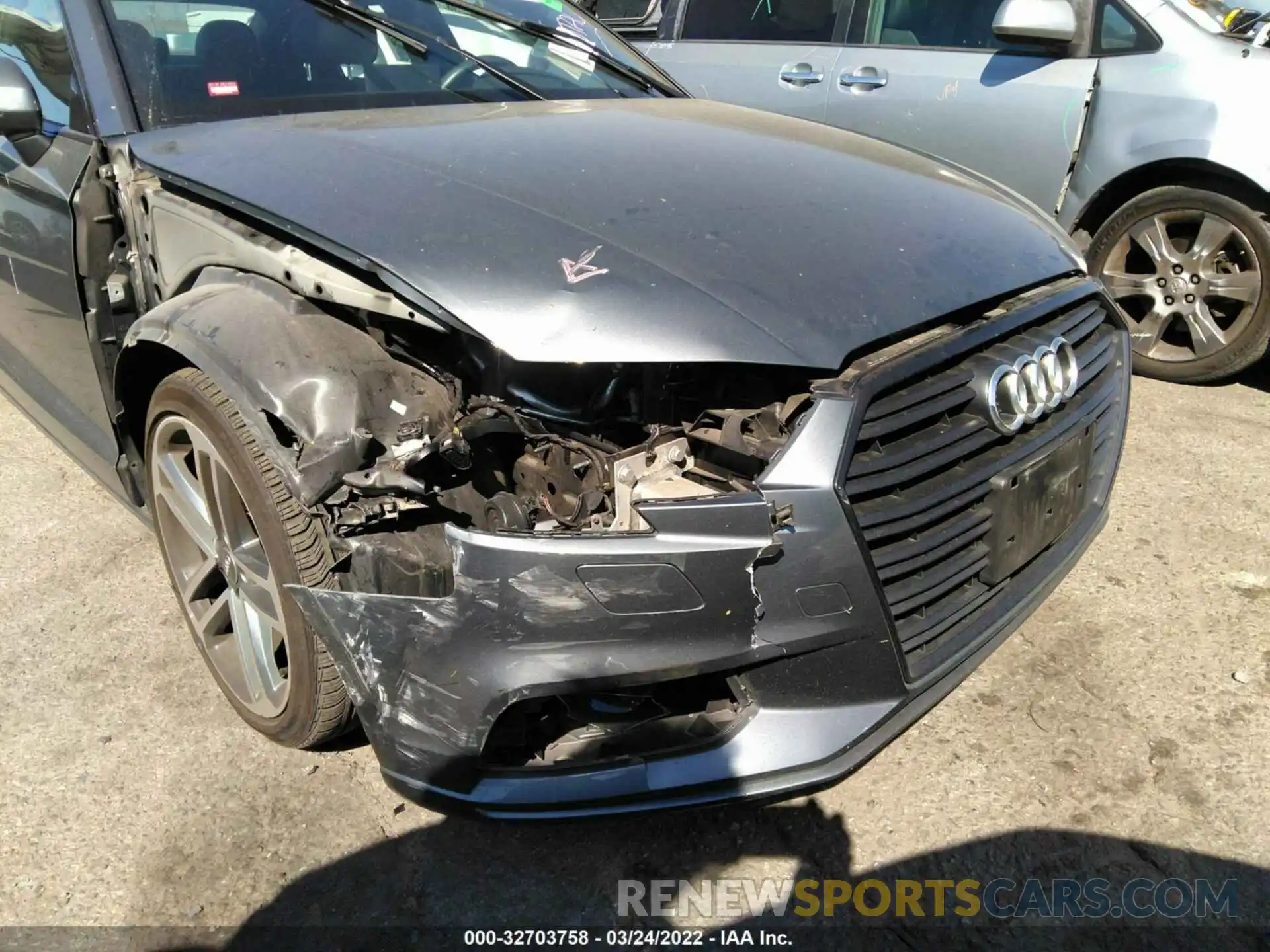 6 Фотография поврежденного автомобиля WAUAUGFF3KA083964 AUDI A3 SEDAN 2019