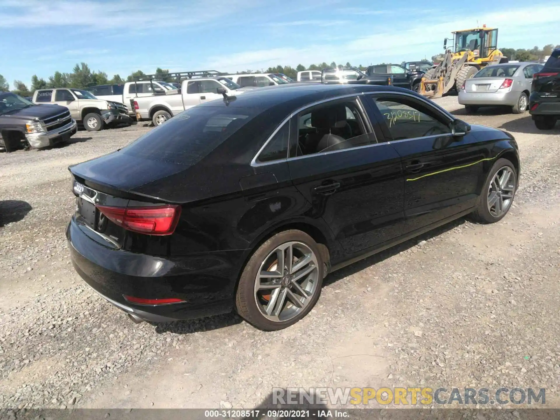 4 Фотография поврежденного автомобиля WAUBEGFF2KA080233 AUDI A3 SEDAN 2019