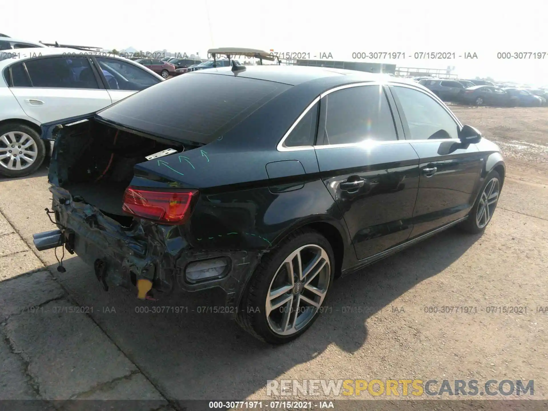 4 Фотография поврежденного автомобиля WAUGUGFF5KA096421 AUDI A3 SEDAN 2019