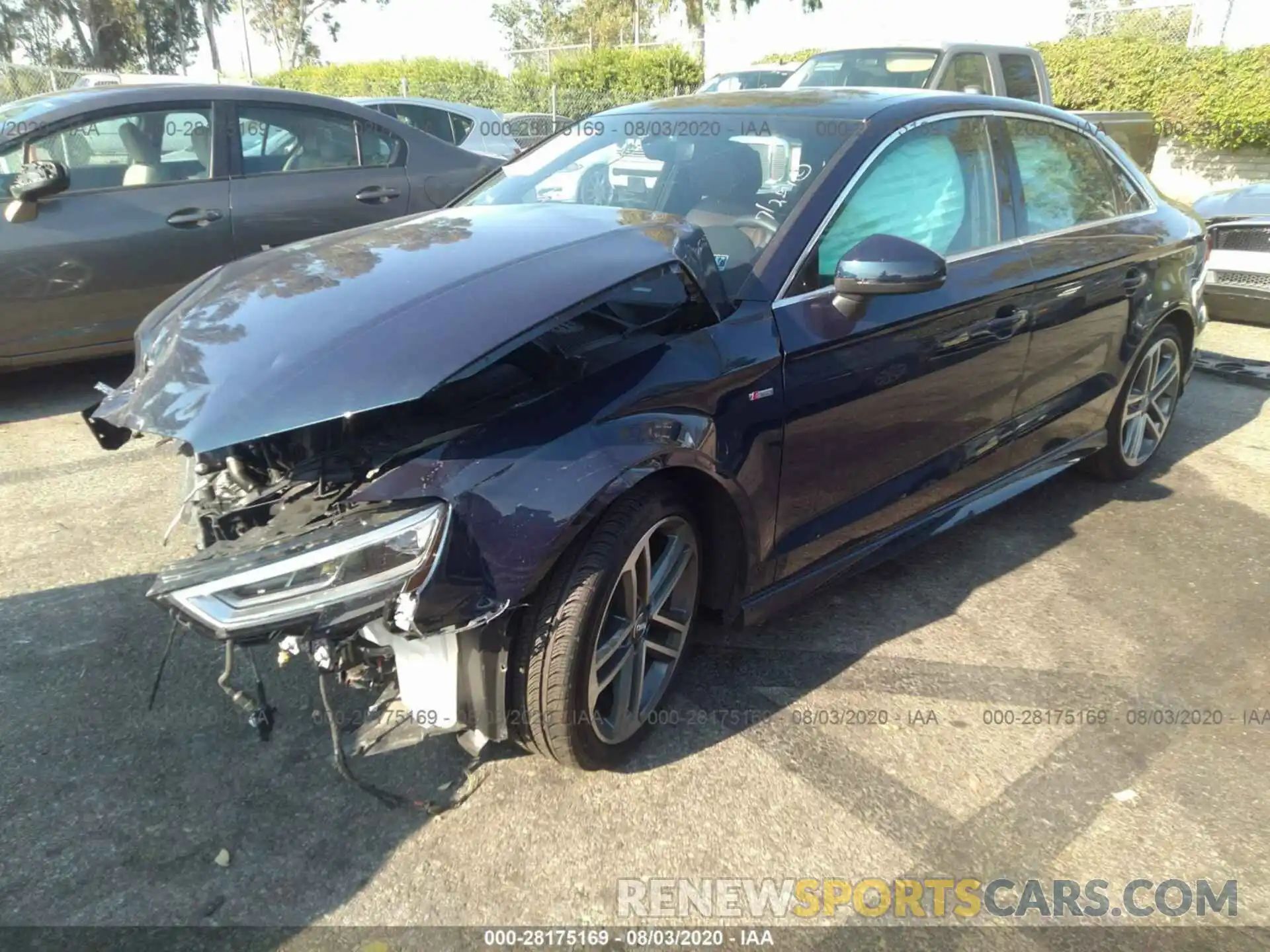 2 Фотография поврежденного автомобиля WAUGUGFF9KA082666 AUDI A3 SEDAN 2019