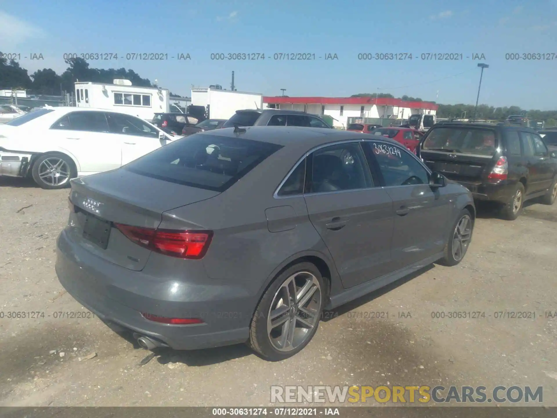 4 Фотография поврежденного автомобиля WAUJEGFF0K1022312 AUDI A3 SEDAN 2019