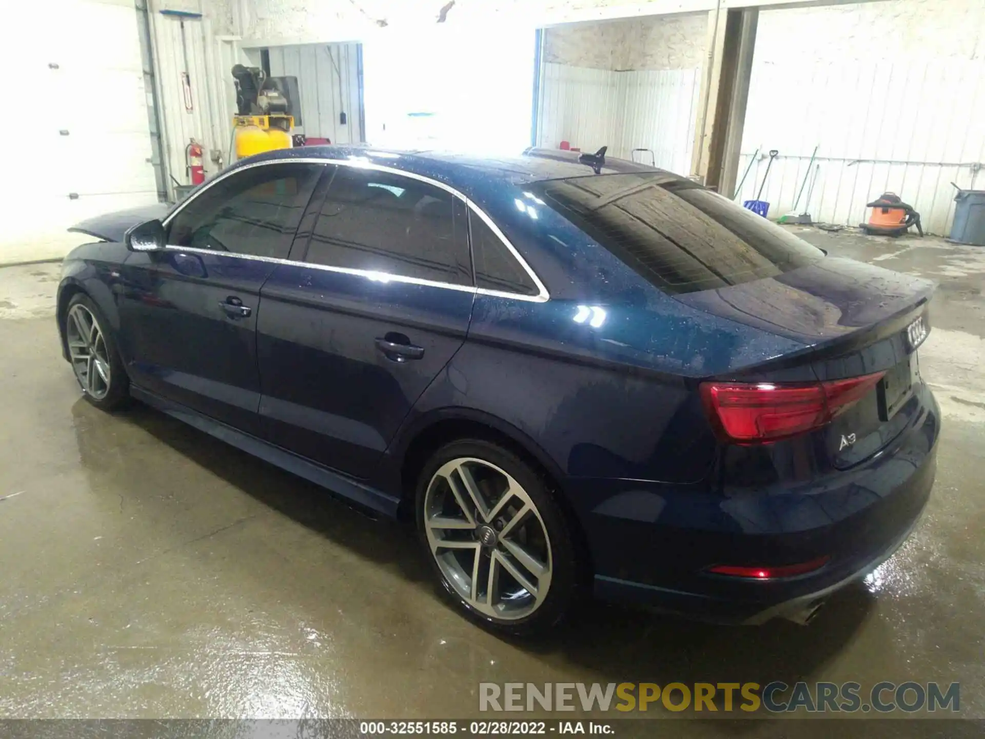 3 Фотография поврежденного автомобиля WAUJEGFF9KA083979 AUDI A3 SEDAN 2019