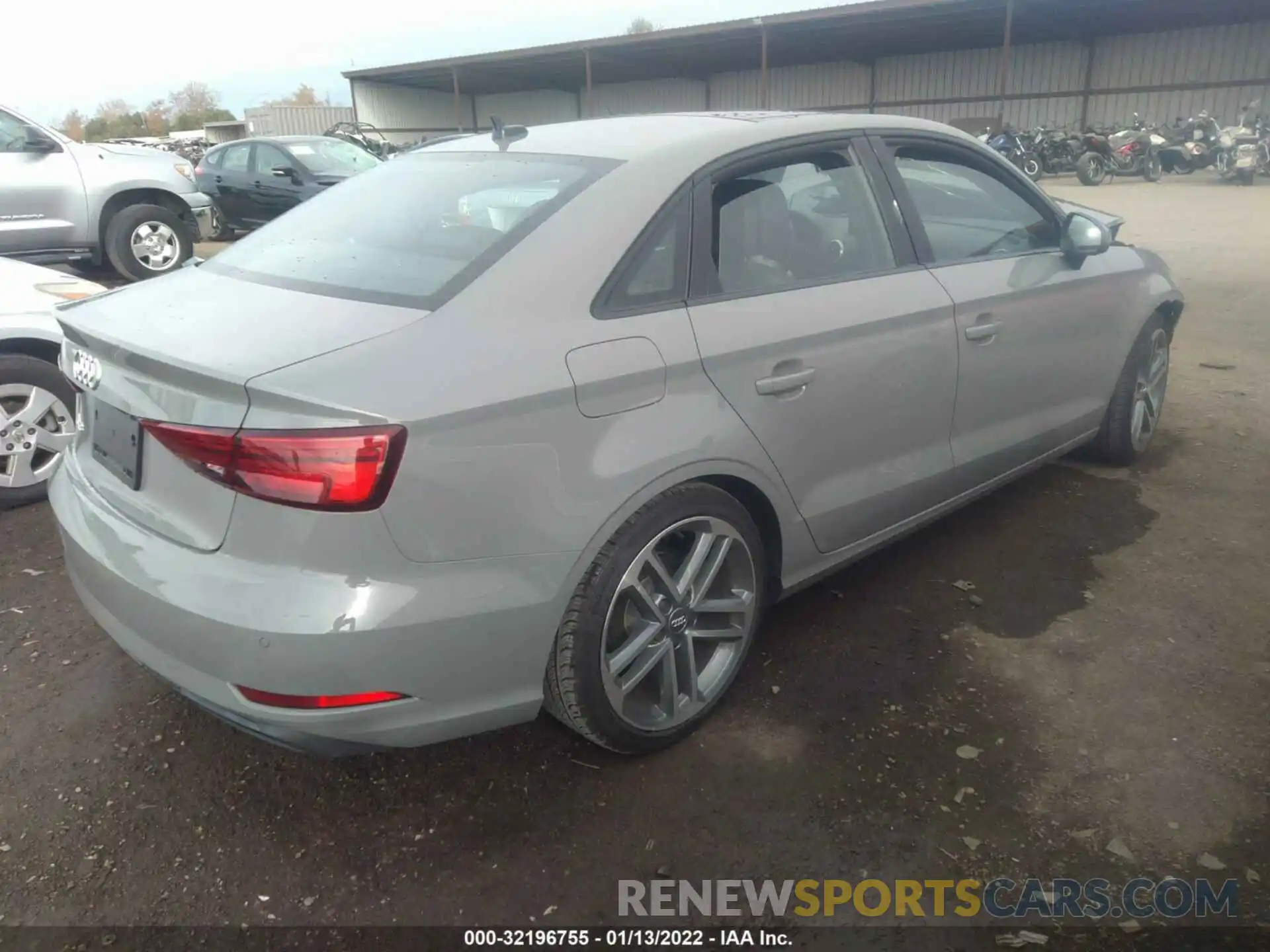 4 Фотография поврежденного автомобиля WAUAUGFF4LA105858 AUDI A3 SEDAN 2020