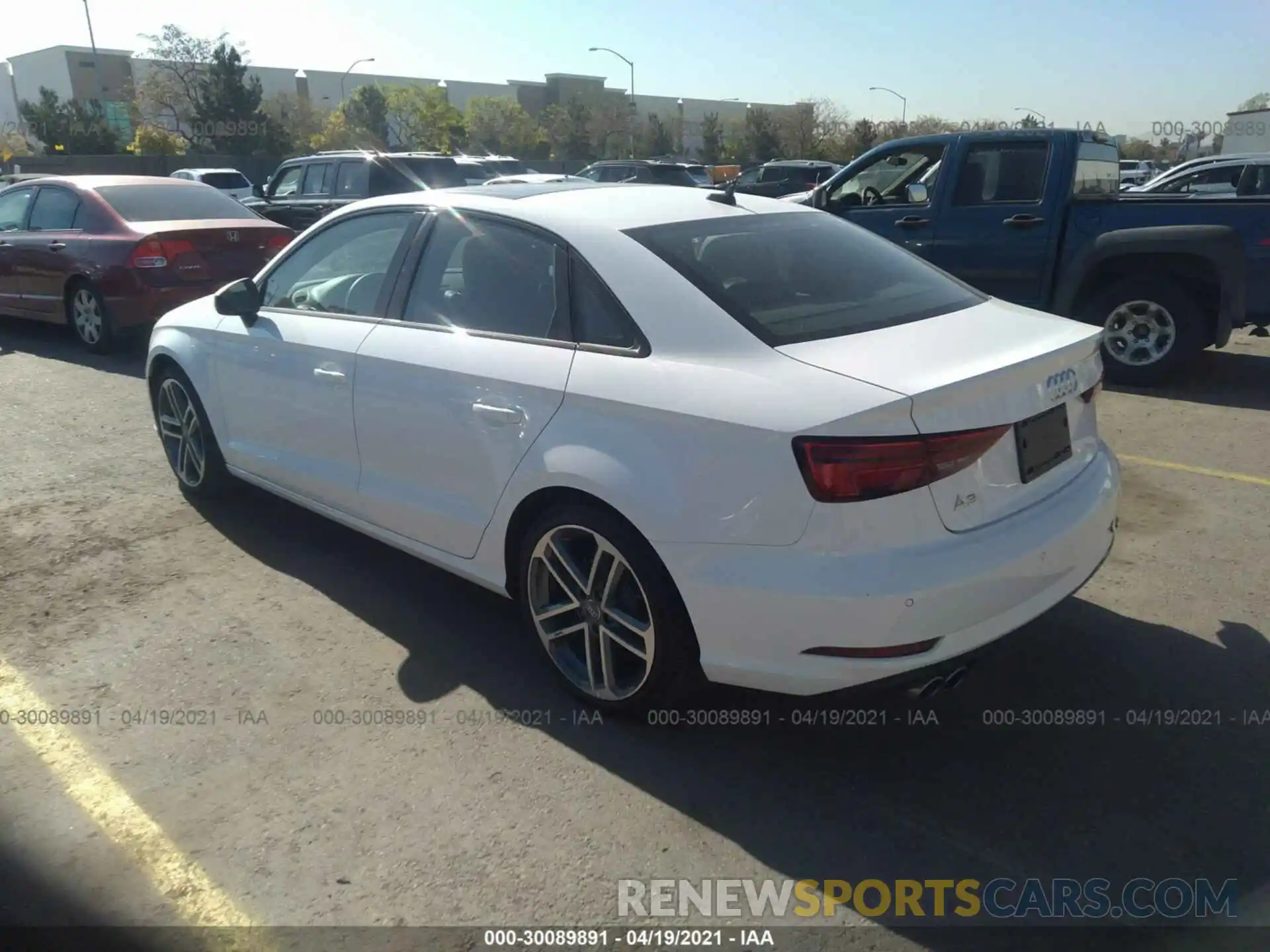 3 Фотография поврежденного автомобиля WAUAUGFFXLA054947 AUDI A3 SEDAN 2020