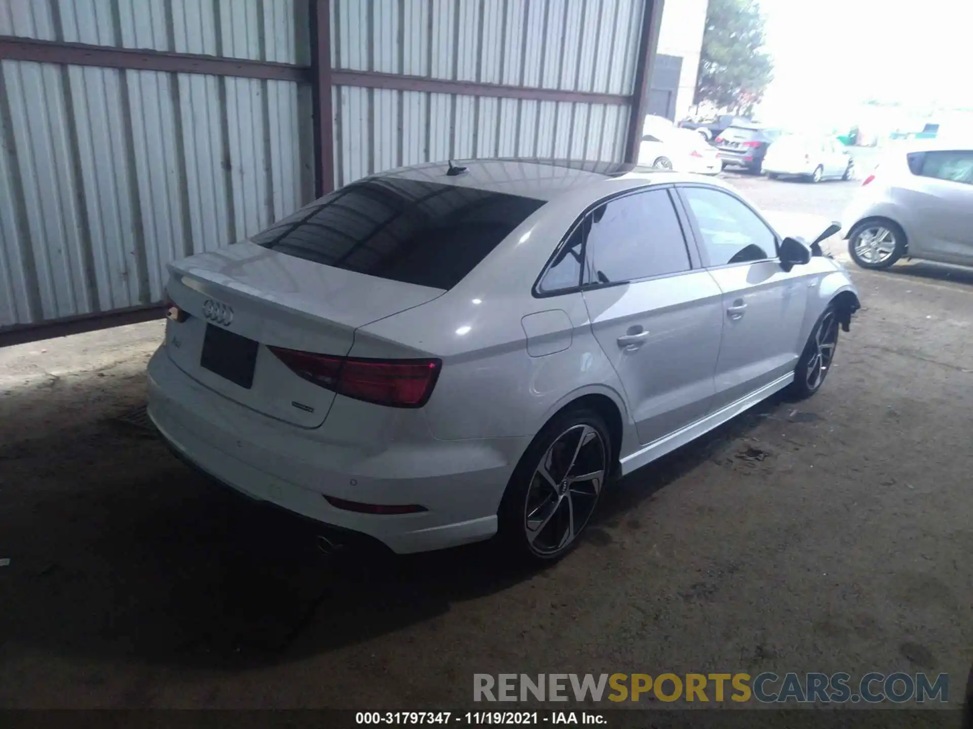 4 Фотография поврежденного автомобиля WAUBEGFF4LA105280 AUDI A3 SEDAN 2020