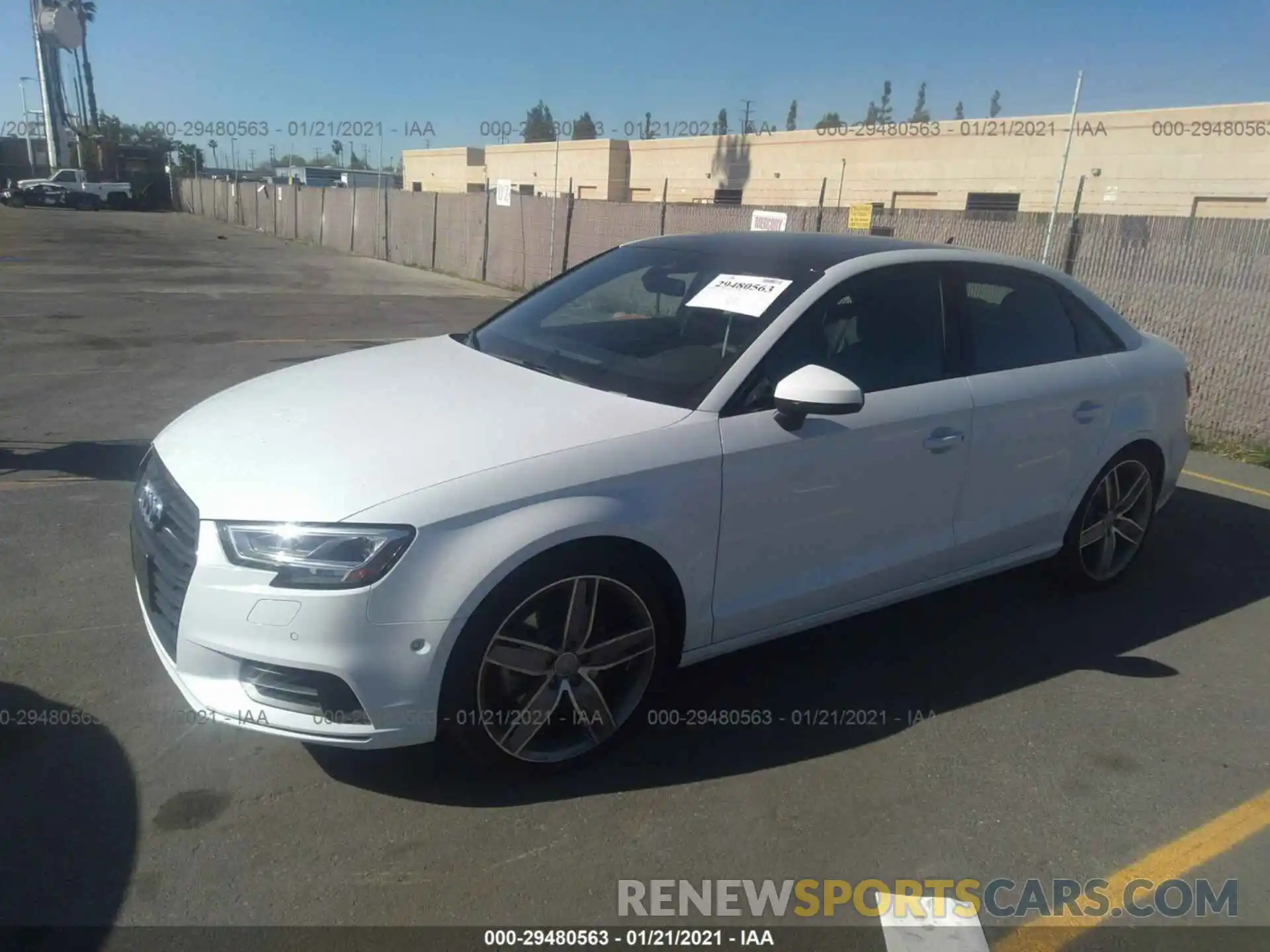 2 Фотография поврежденного автомобиля WAUCUGFF2LA005170 AUDI A3 SEDAN 2020