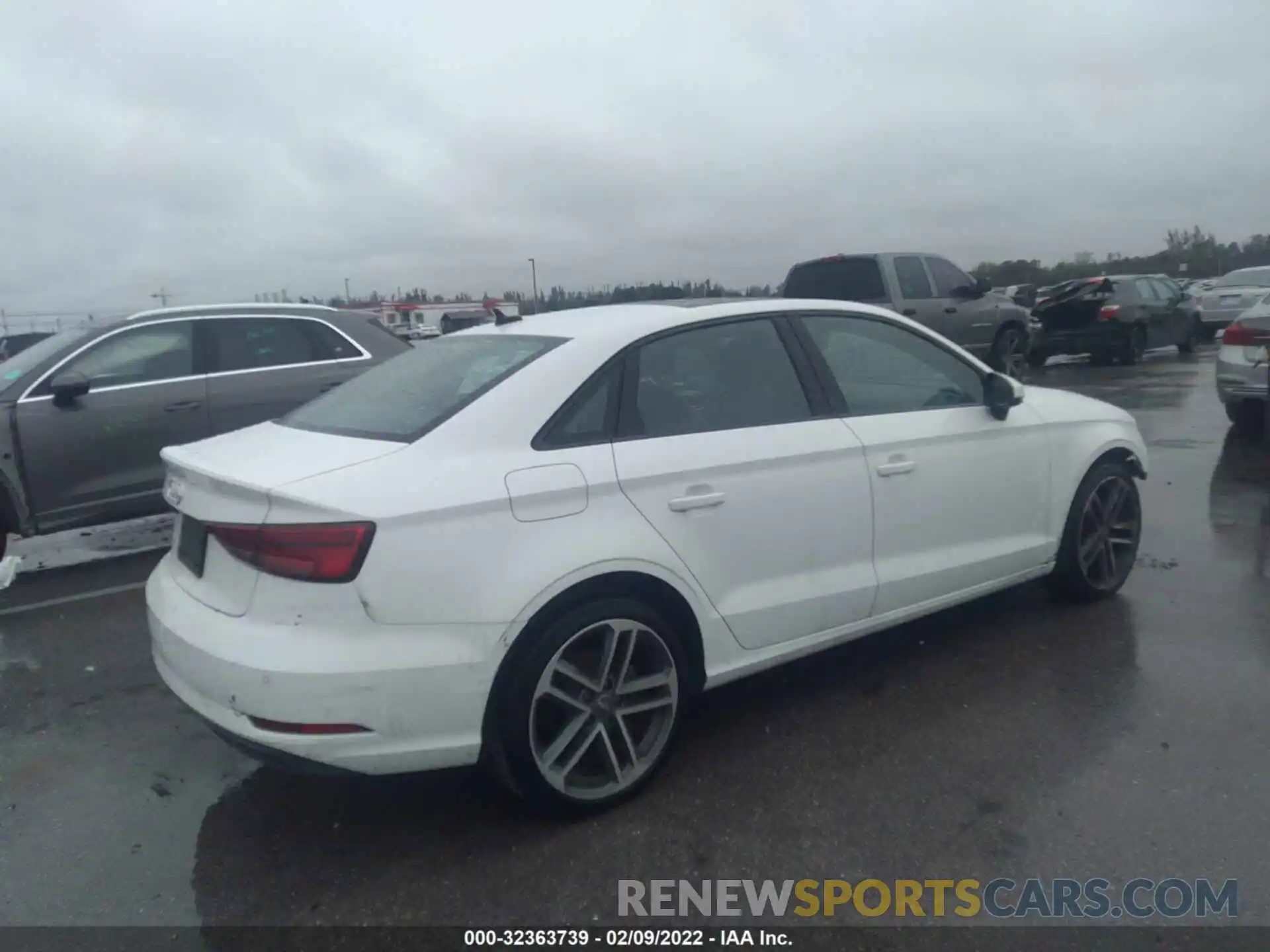 4 Фотография поврежденного автомобиля WAUCUGFF9LA101460 AUDI A3 SEDAN 2020