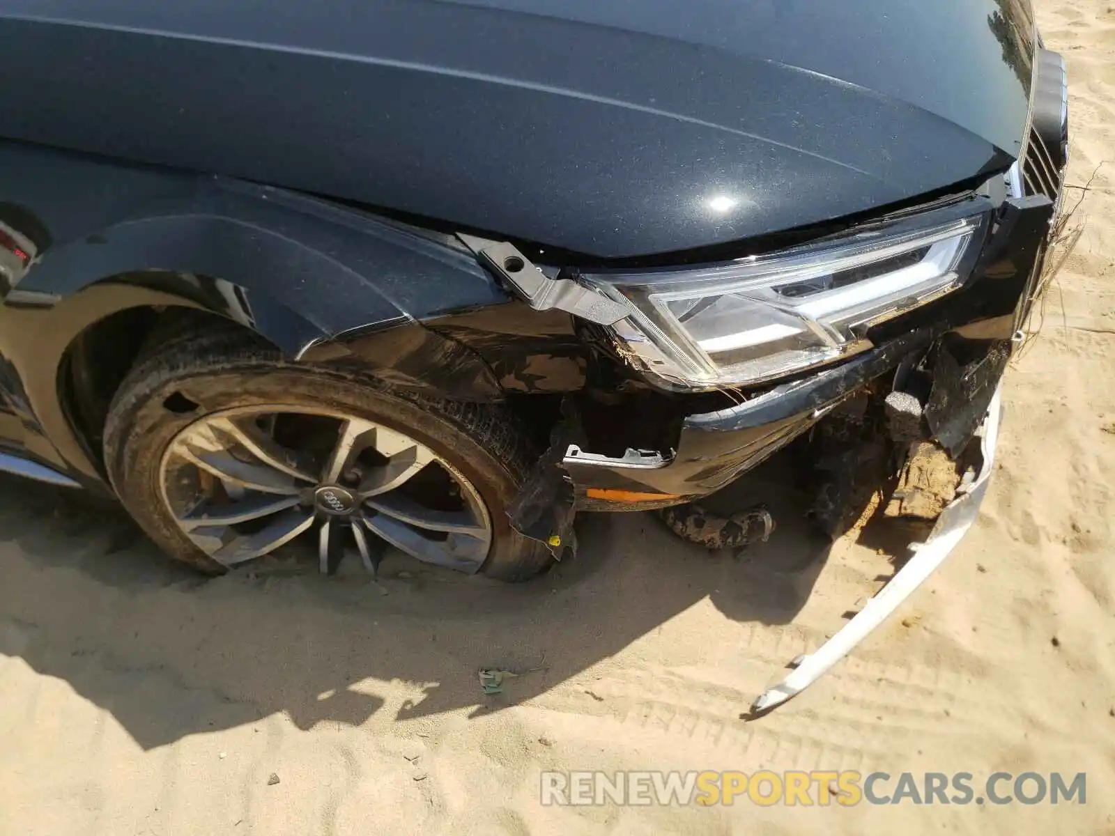 9 Photograph of a damaged car WA18NAF40KA004576 AUDI A4 2019