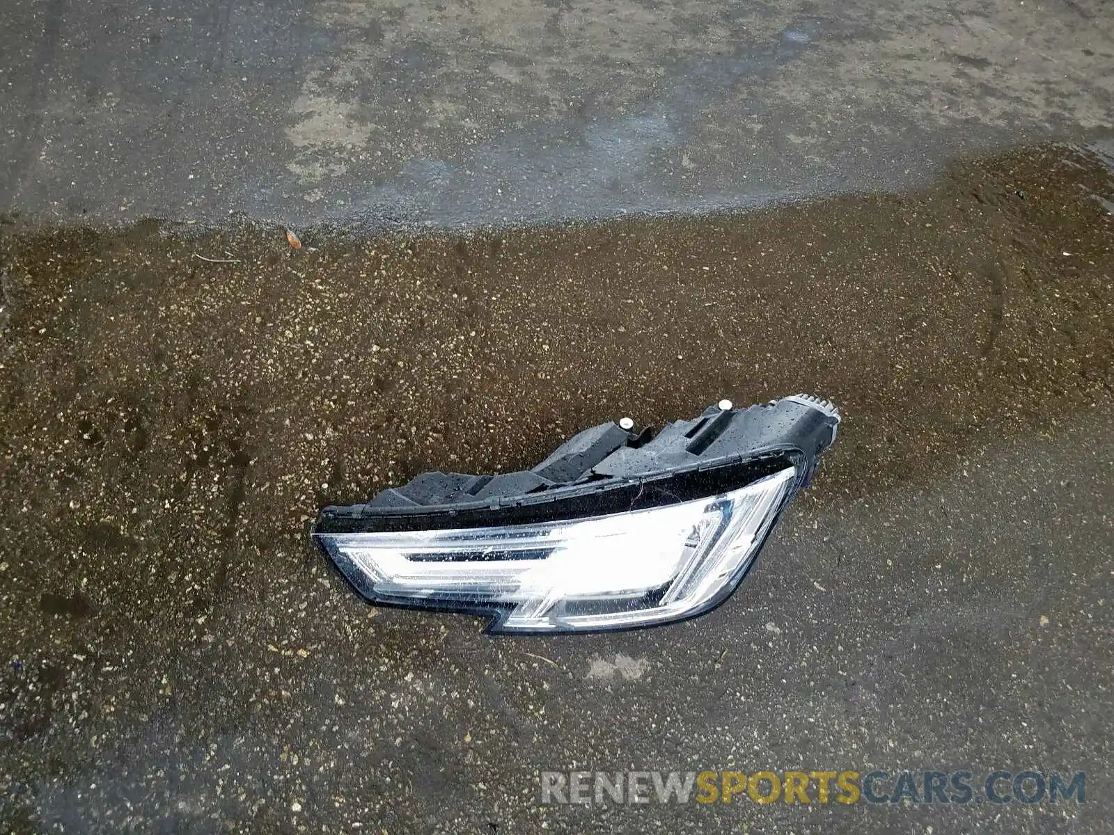 9 Фотография поврежденного автомобиля WA18NAF49KA114235 AUDI A4 2019