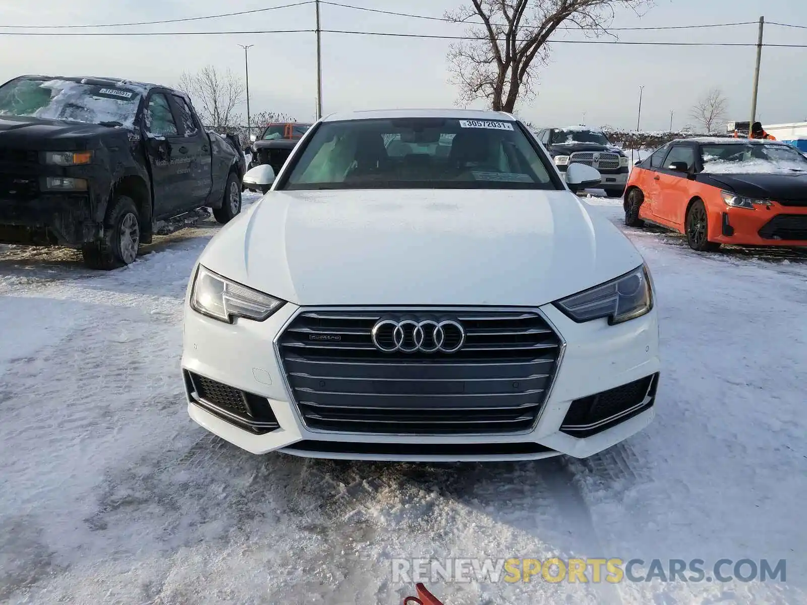 9 Фотография поврежденного автомобиля WAUANAF47KA010640 AUDI A4 2019