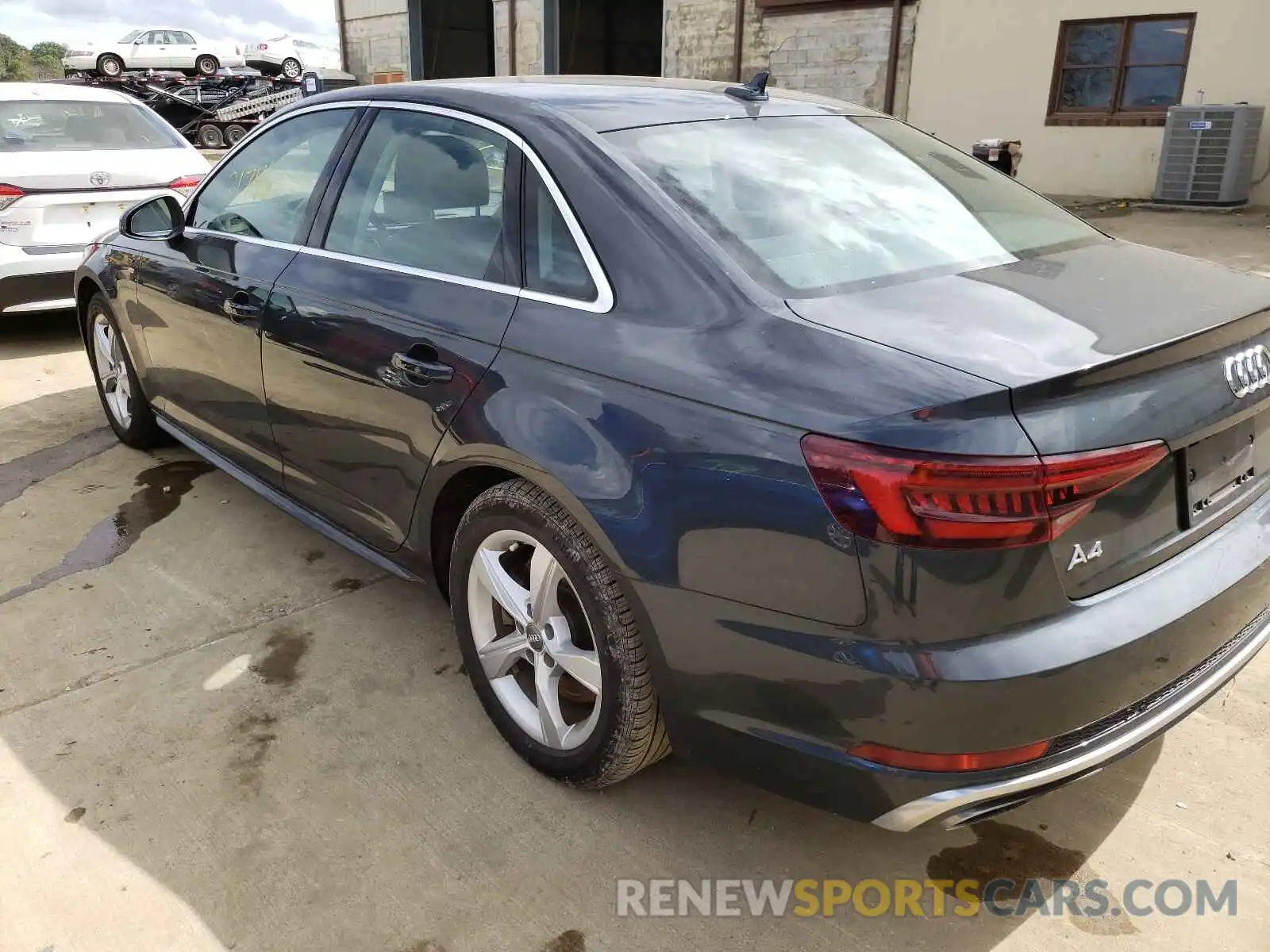 3 Фотография поврежденного автомобиля WAUDNAF41KA043100 AUDI A4 2019