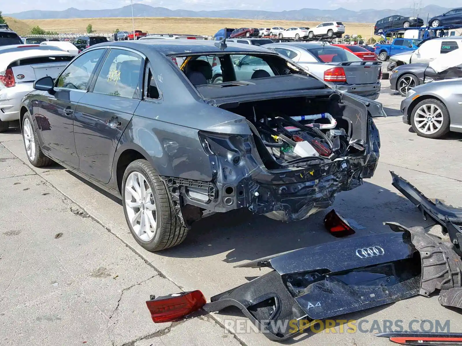 3 Фотография поврежденного автомобиля WAUDNAF43KA044930 AUDI A4 2019