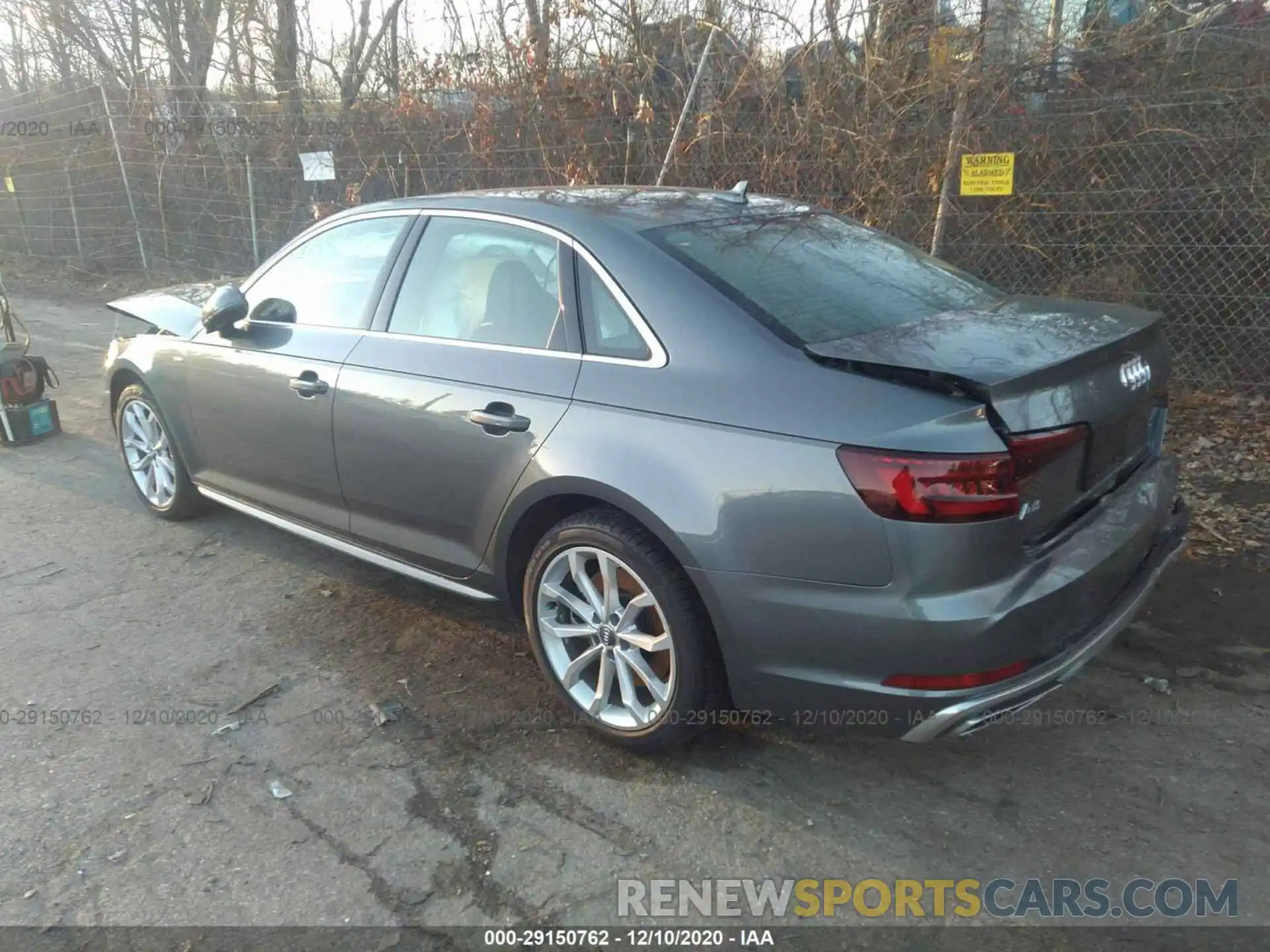 3 Фотография поврежденного автомобиля WAUDNAF44KA013315 AUDI A4 2019