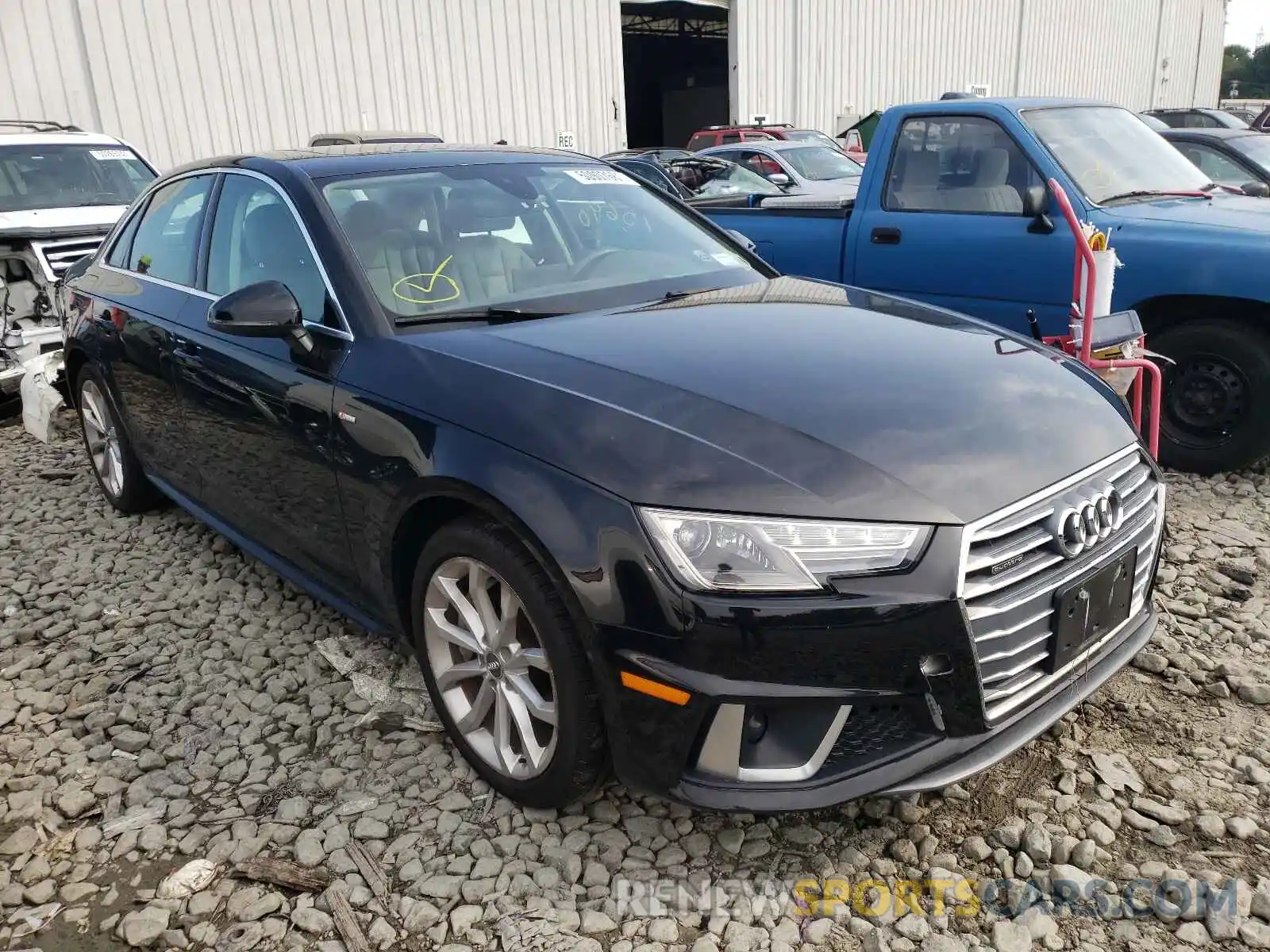 1 Фотография поврежденного автомобиля WAUDNAF45KN002526 AUDI A4 2019