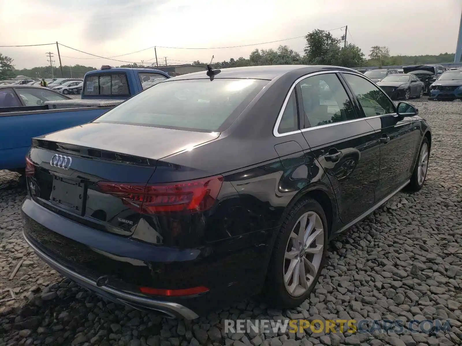 4 Фотография поврежденного автомобиля WAUDNAF45KN002526 AUDI A4 2019