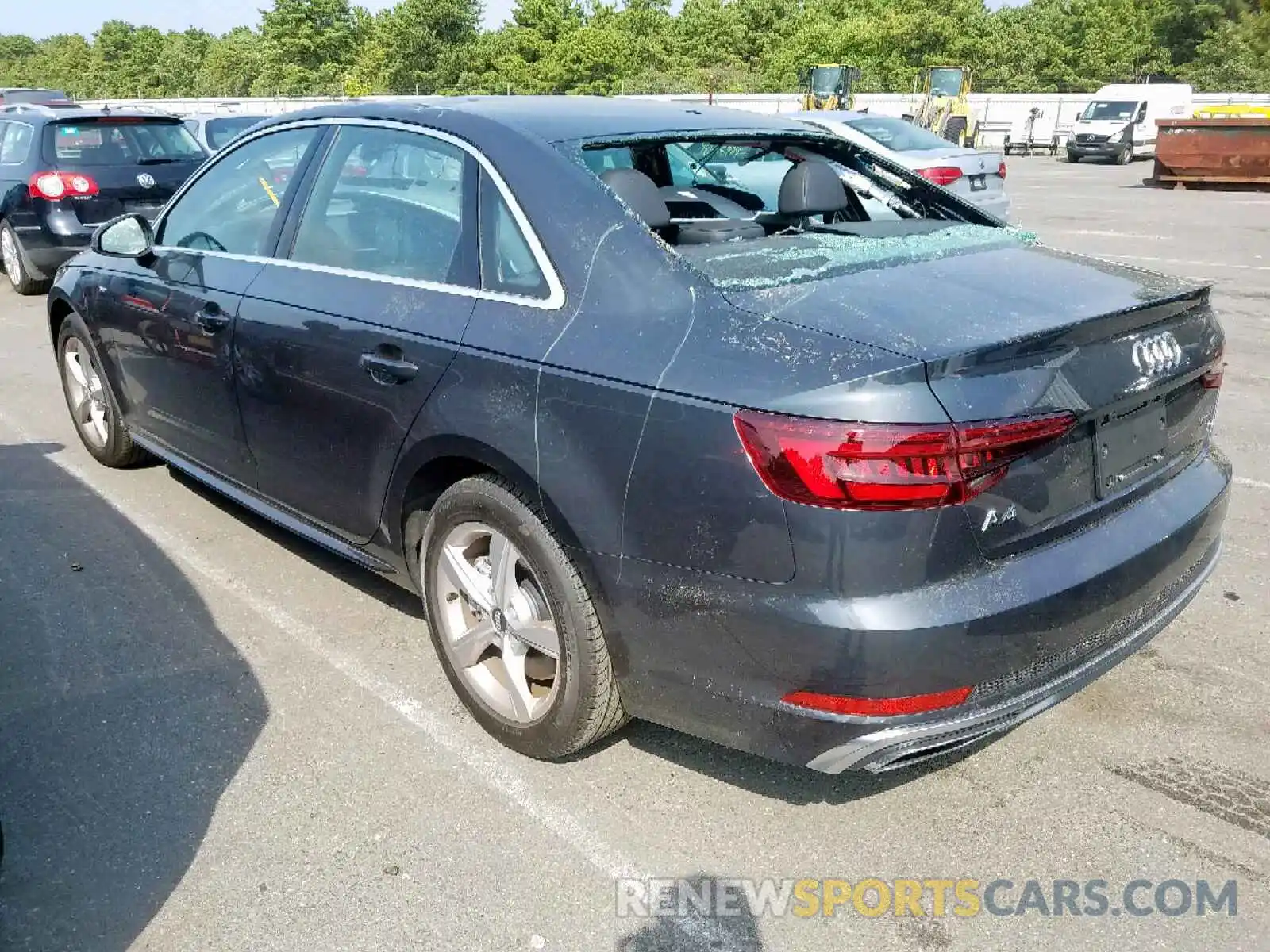 3 Фотография поврежденного автомобиля WAUDNAF46KA099288 AUDI A4 2019