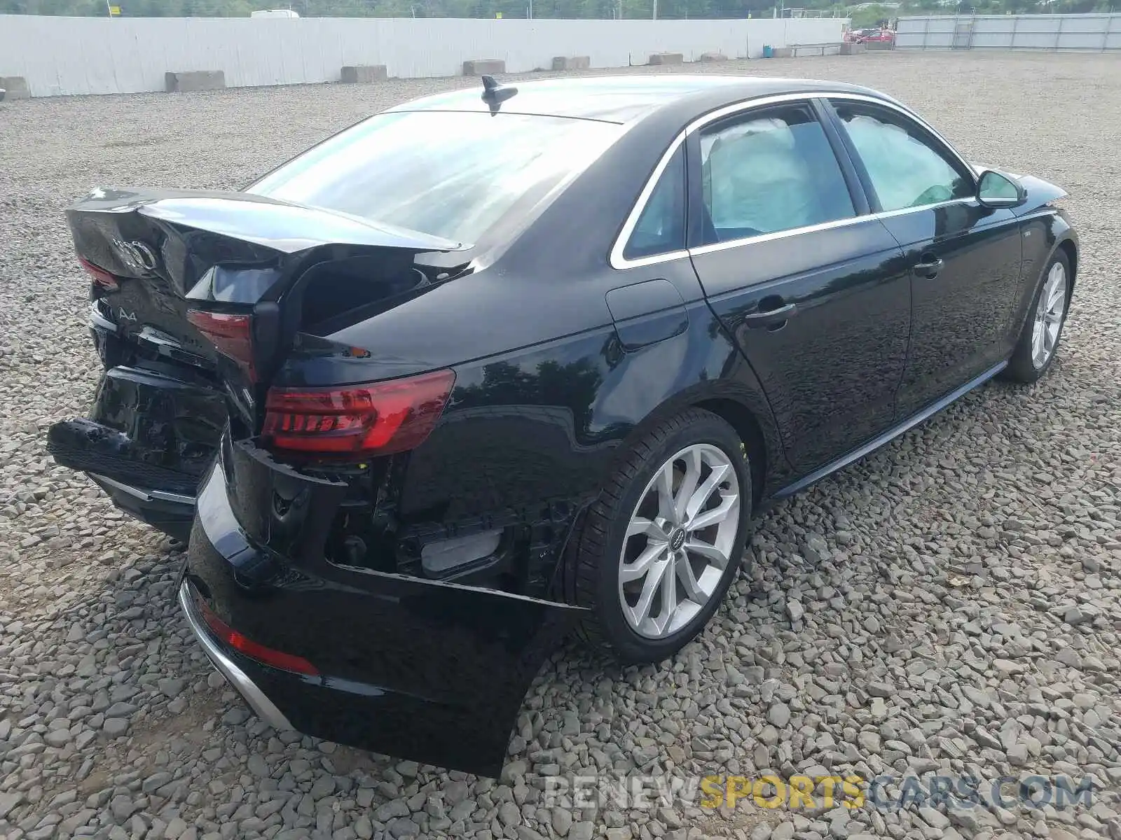 4 Фотография поврежденного автомобиля WAUDNAF46KN005807 AUDI A4 2019