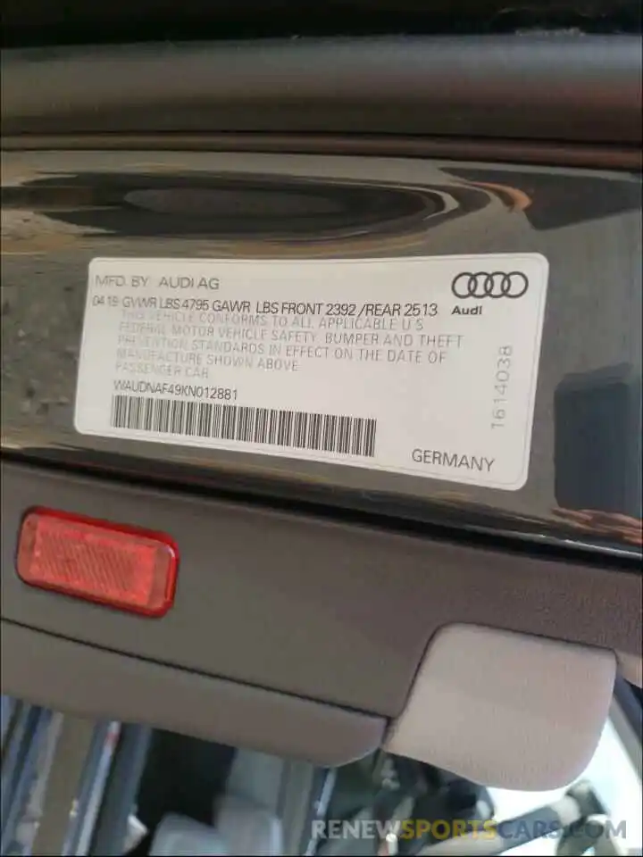 10 Фотография поврежденного автомобиля WAUDNAF49KN012881 AUDI A4 2019