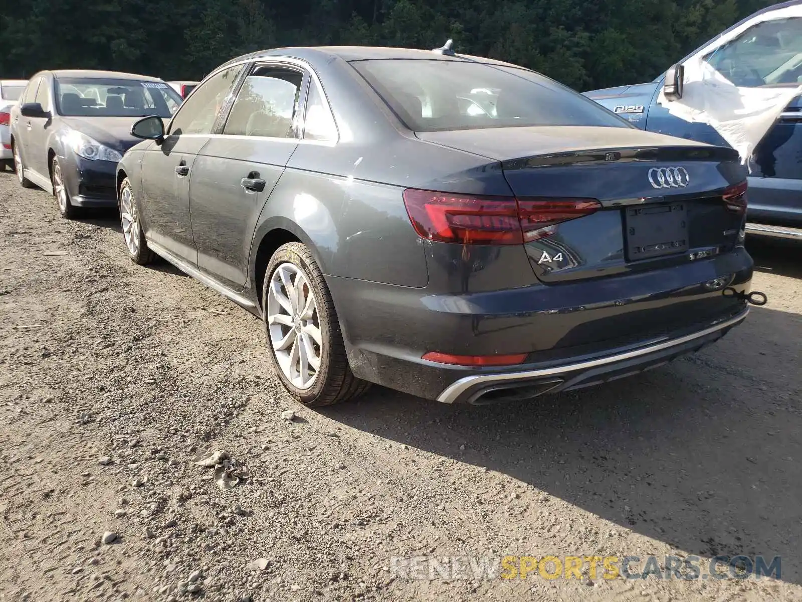 3 Фотография поврежденного автомобиля WAUDNAF49KN012881 AUDI A4 2019