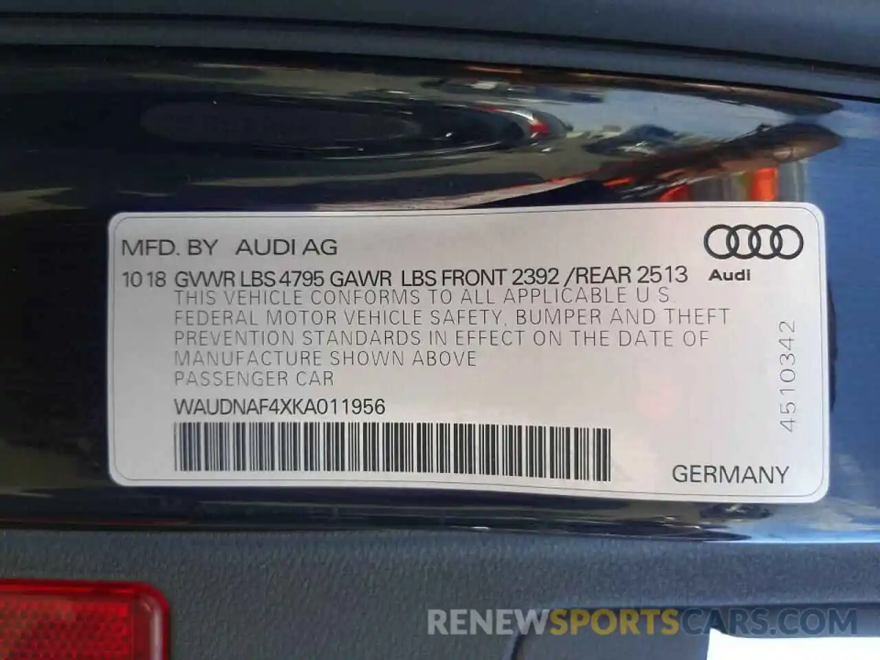 10 Photograph of a damaged car WAUDNAF4XKA011956 AUDI A4 2019