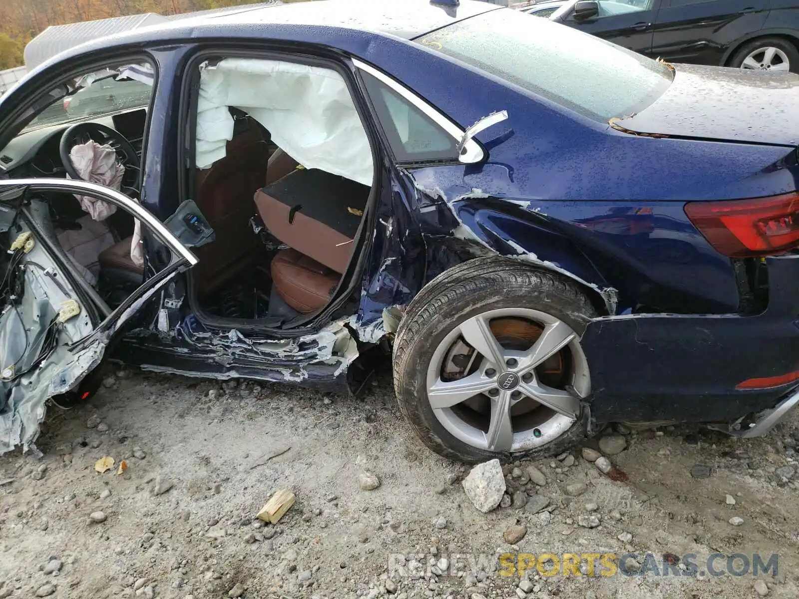 10 Photograph of a damaged car WAUDNAF4XKN005521 AUDI A4 2019